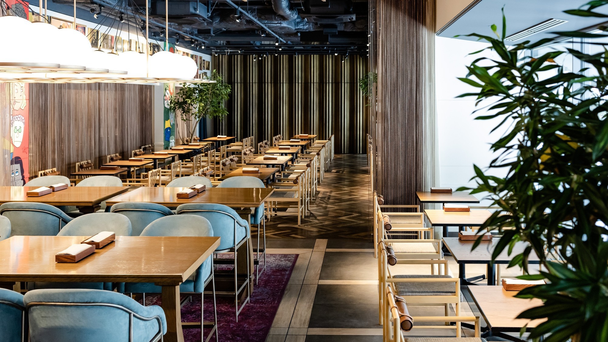 KIHARU Brasserie interior