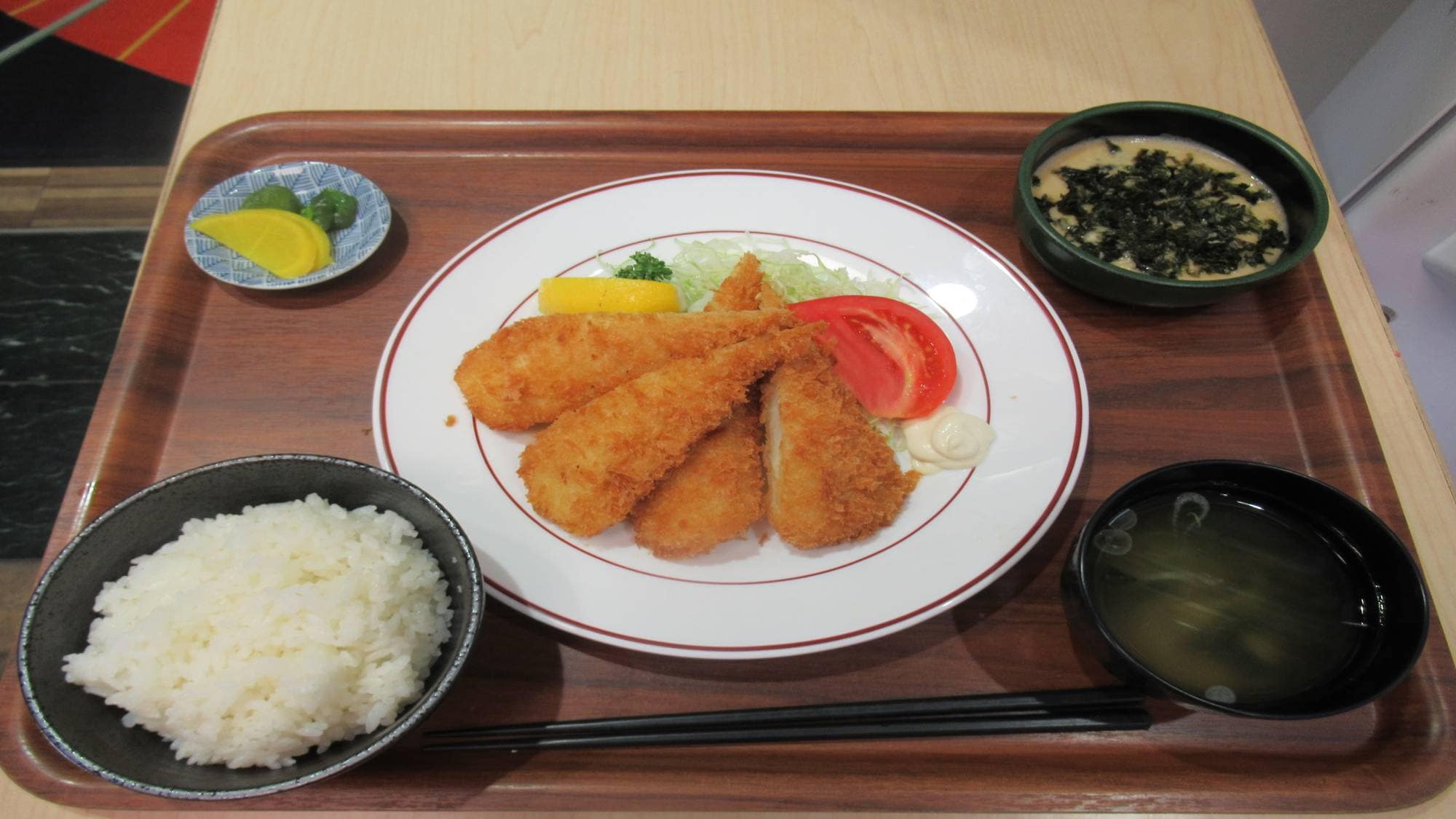 ・Fried squid set meal
