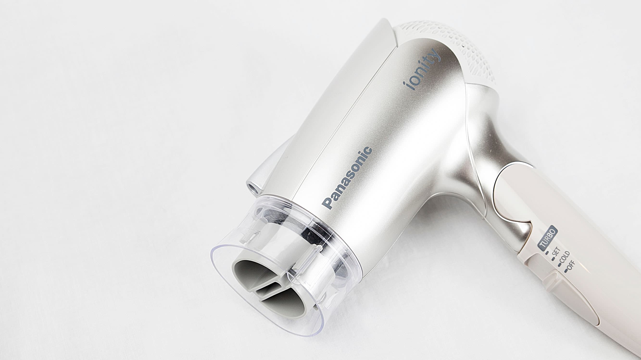 [เครื่องอบผ้า] เครื่องอบผ้า Panasonic ติดตั้งในห้องพักทุกห้องและห้องอาบน้ำรวมขนาดใหญ่