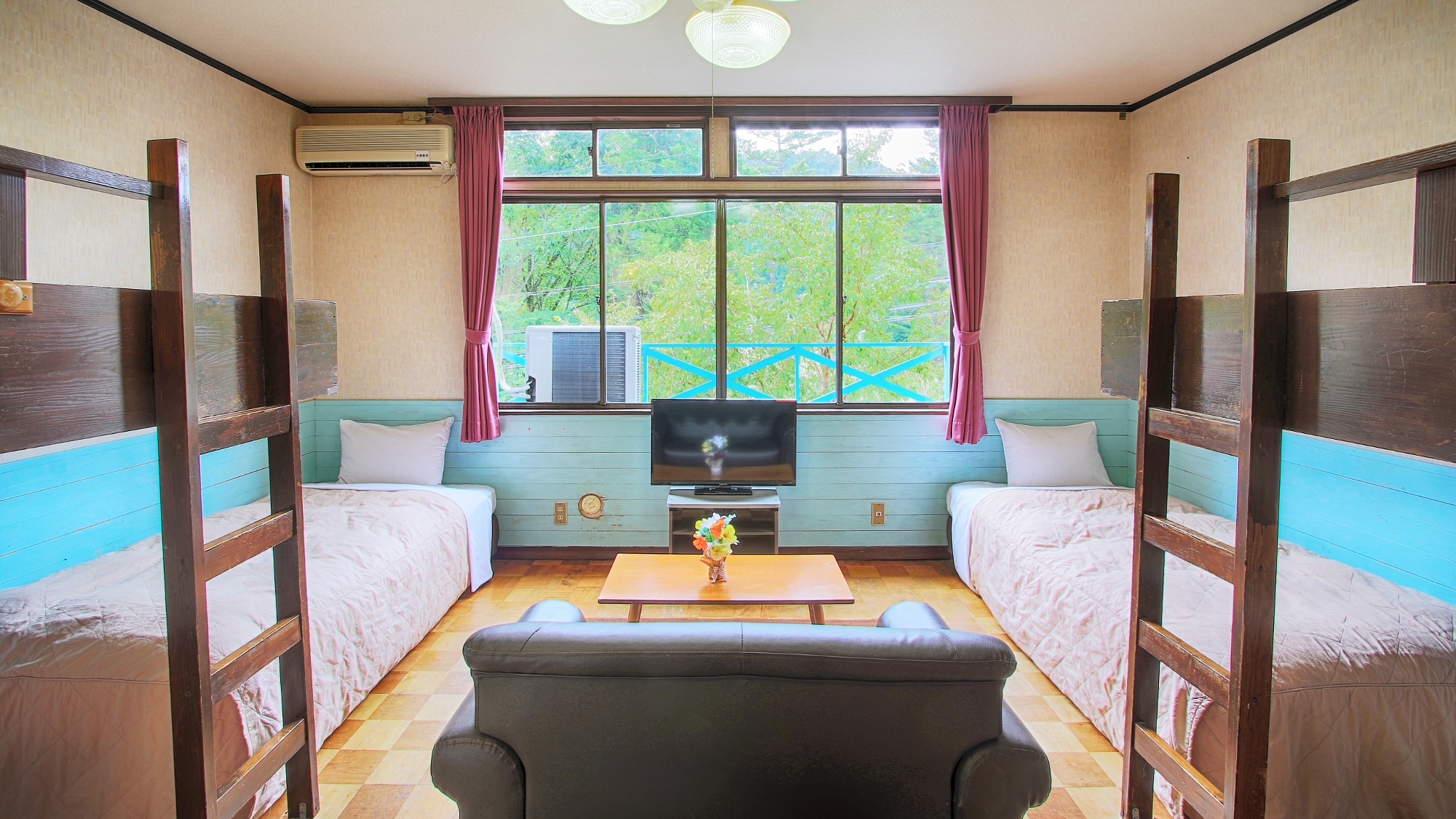 Western-style room example