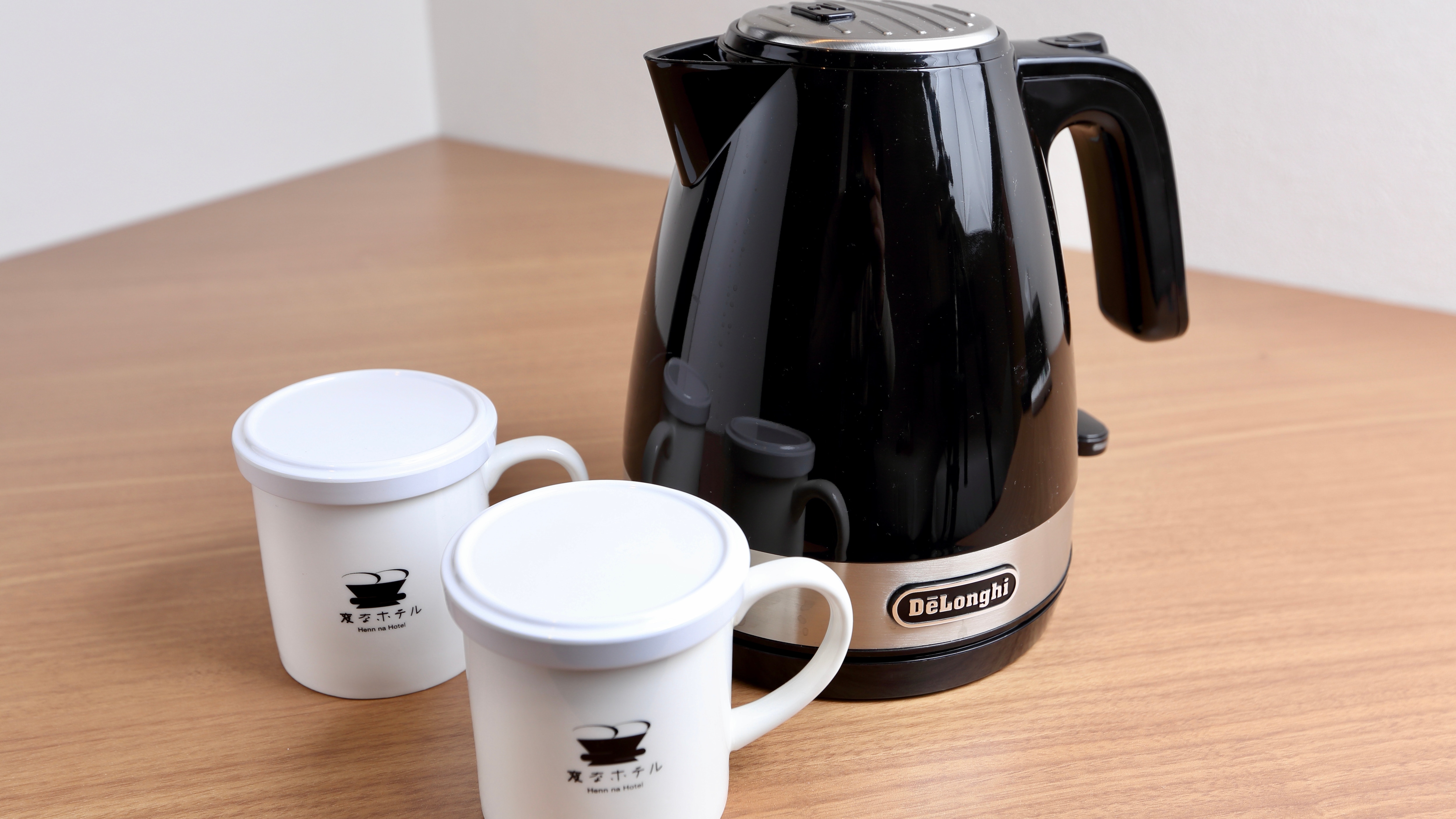 Original mug and kettle