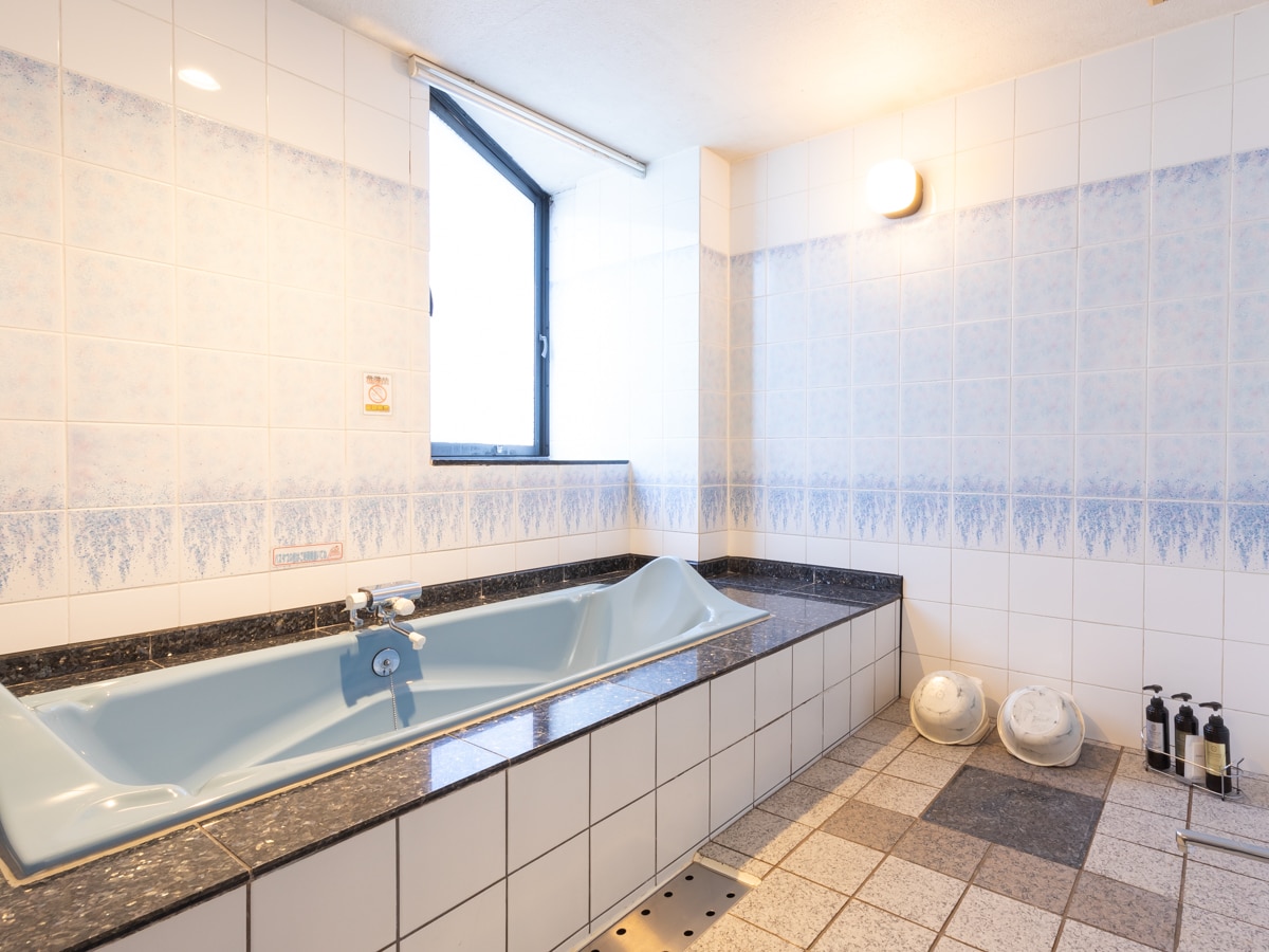 Hotel Ratu Laut 303-03