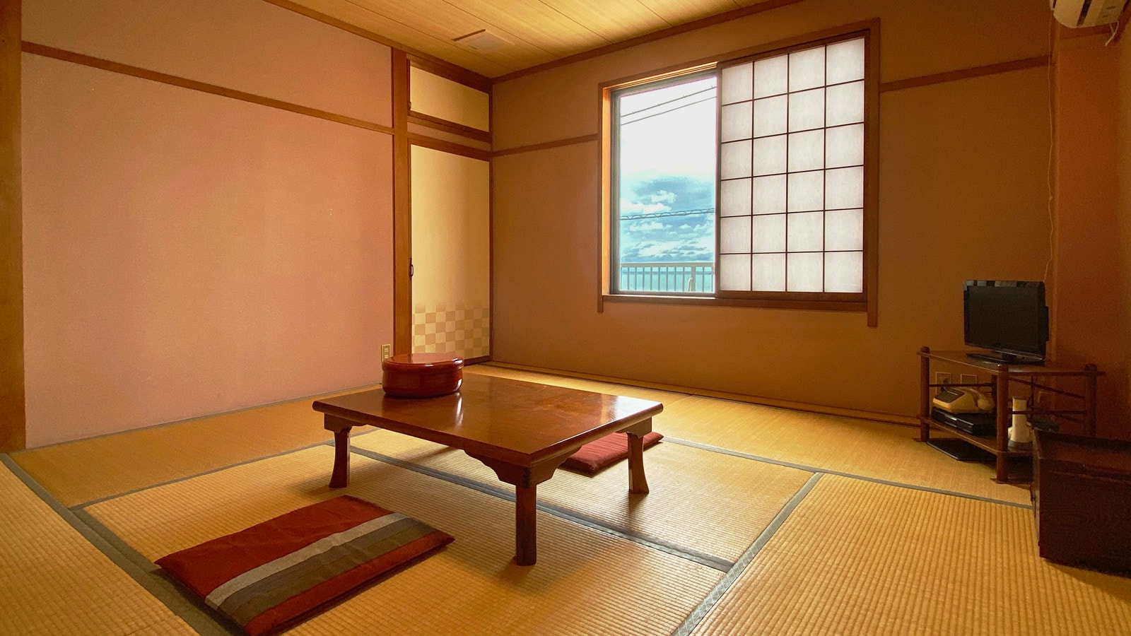 ★【Reserved Japanese-style Room】We will prepare a room according to the number of people, from 1 to 4 people.