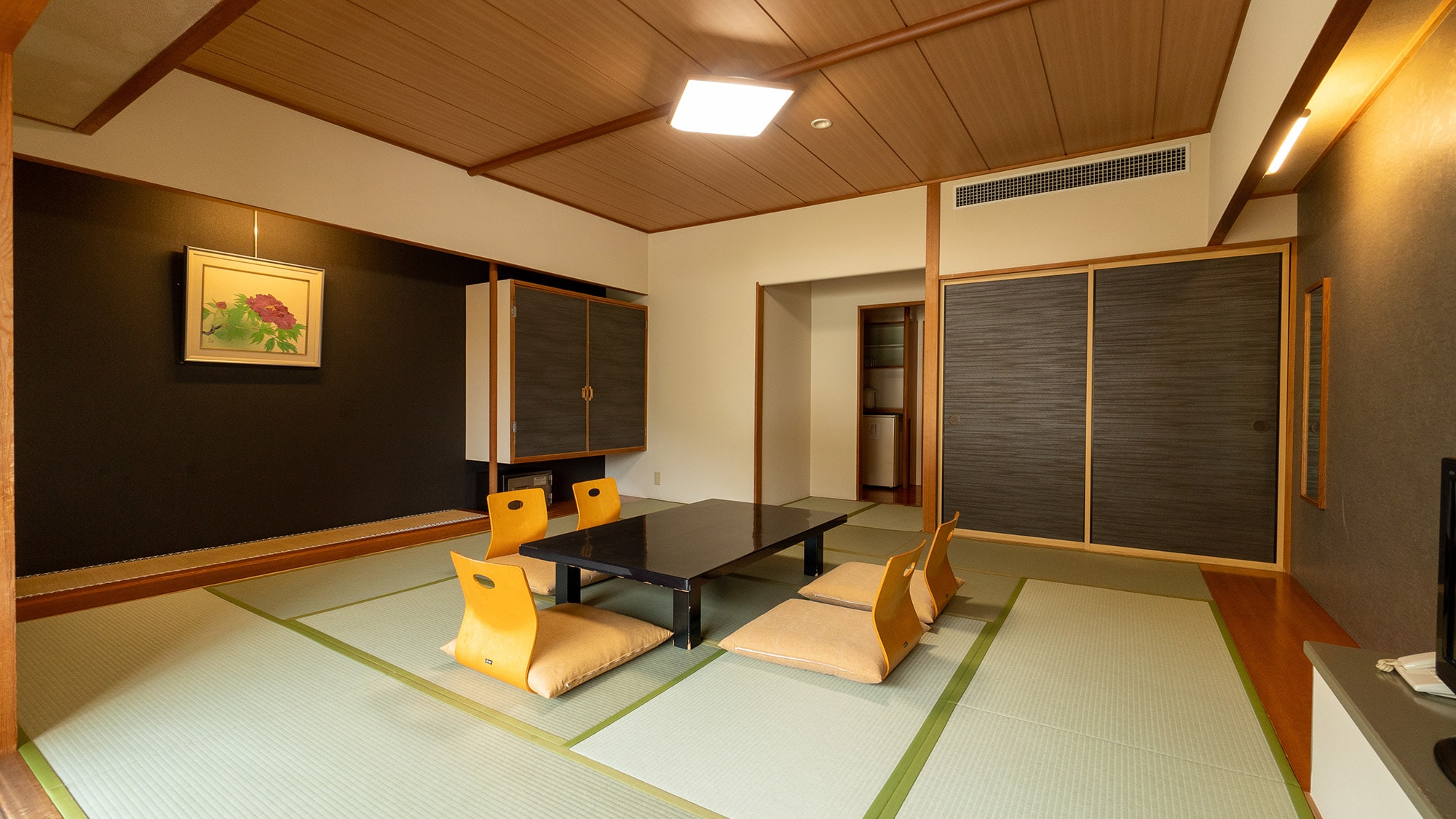 Main building_Japanese-style room 12 tatami mats_Smoking