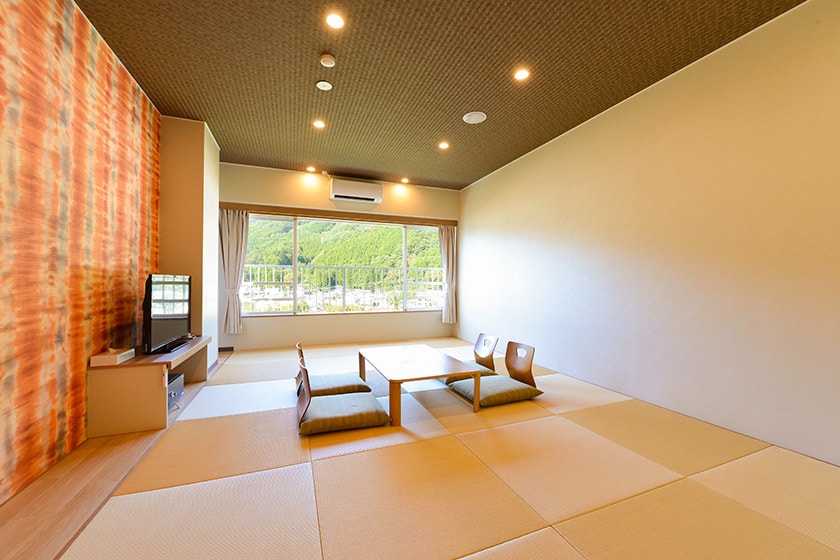 Superior Japanese-Western room with shower only (Taneyukikan)