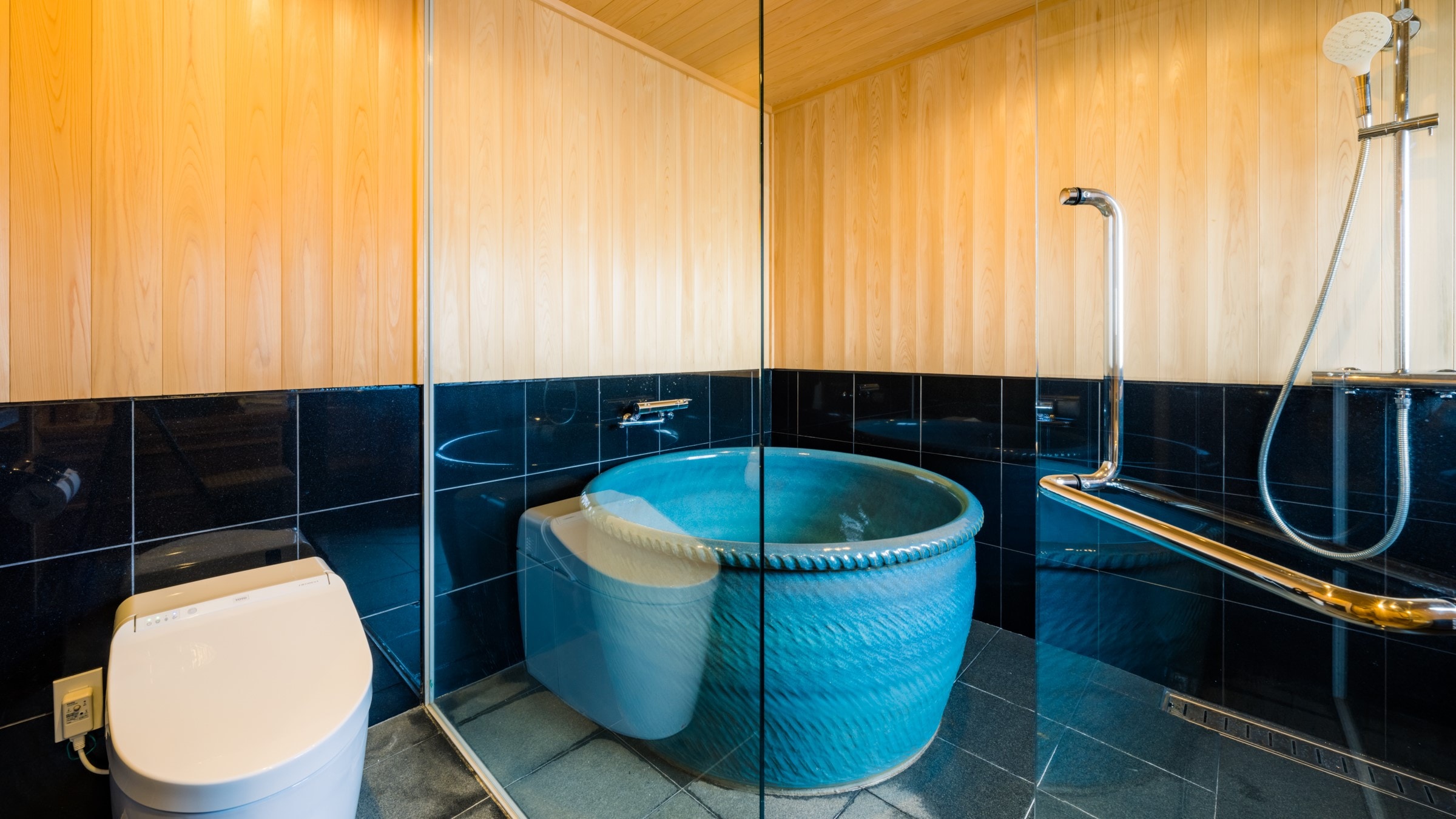 【멀리：65평미+15평미 정원 첨부】반노천탕 첨부 Jr 스위트 전축