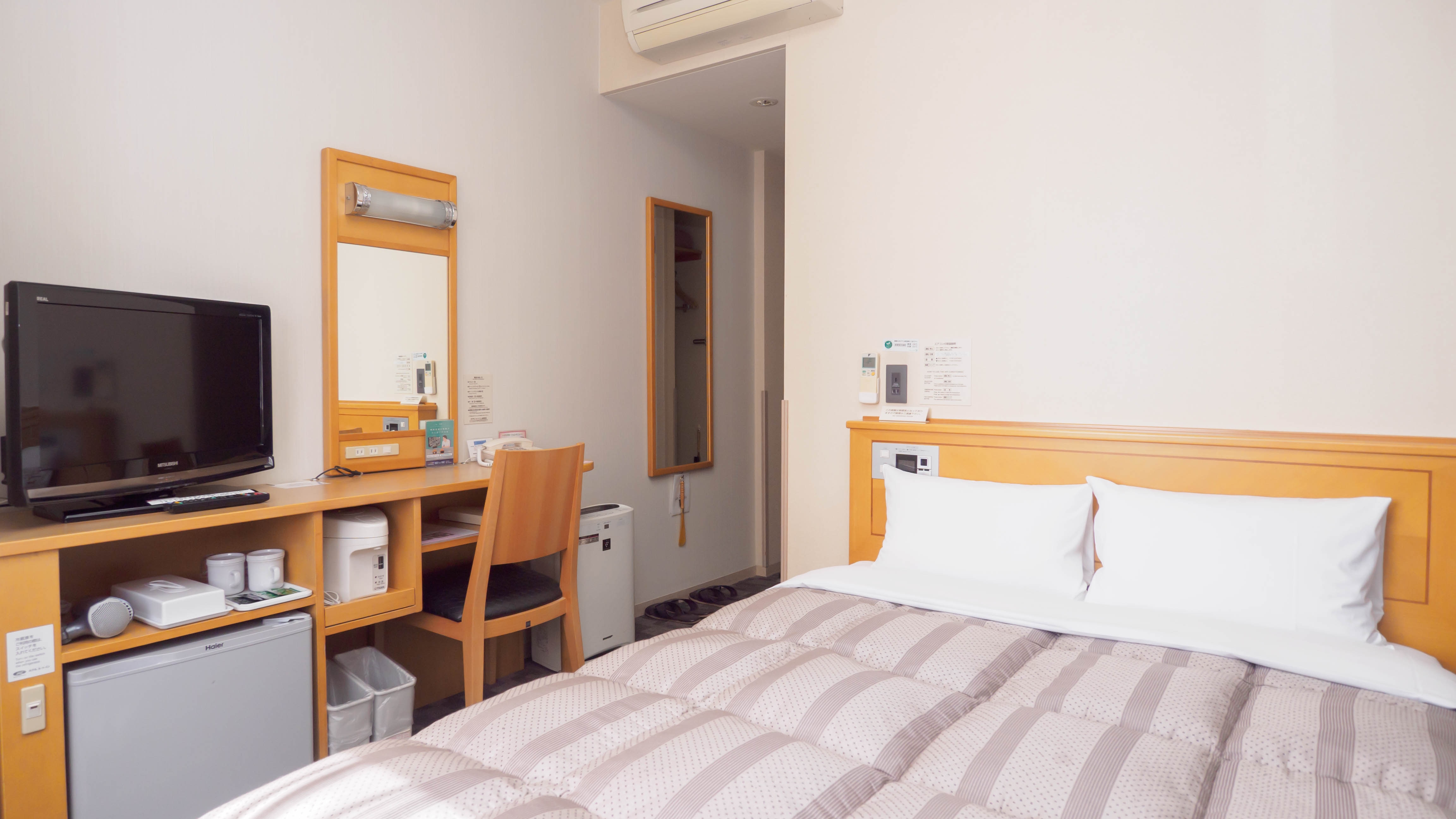 Semi-double room, ideal for couples and couples