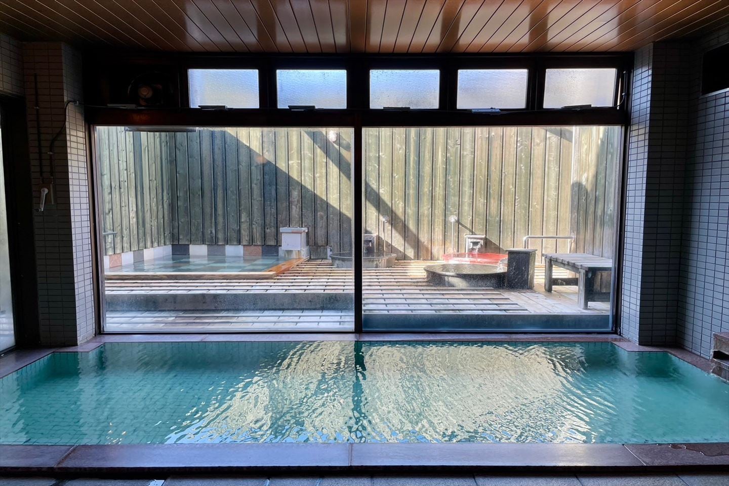 Indoor bath