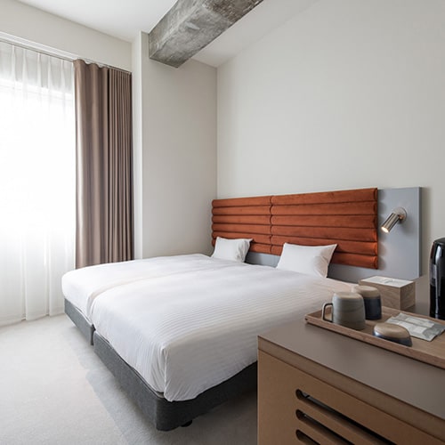 Standard Twin (accommodates up to 2 people)