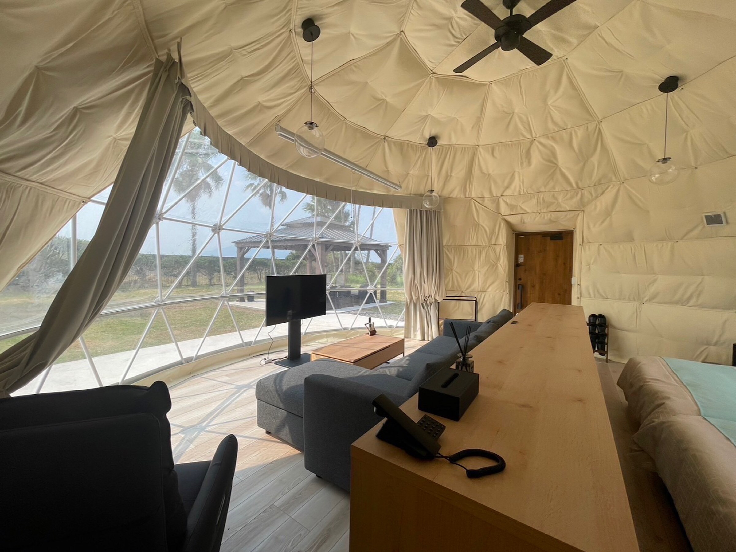 ห้องพักสไตล์ตะวันตกโมเดิร์น (ห้องสไตล์ตะวันตก) & (อนุญาตให้นำสุนัขเข้าพักได้)