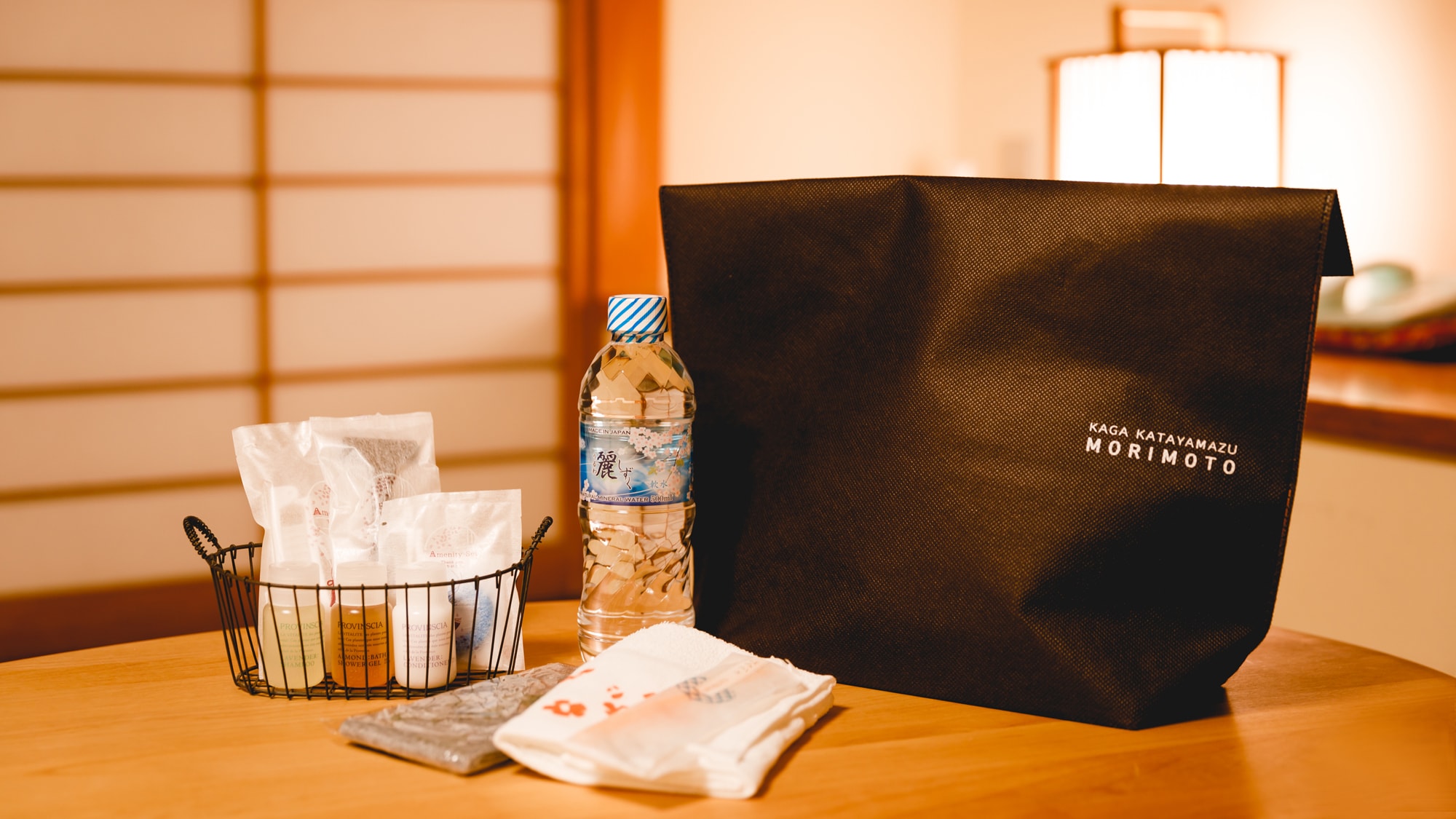 An example of amenities provided in the room (may change depending on the season and plan)