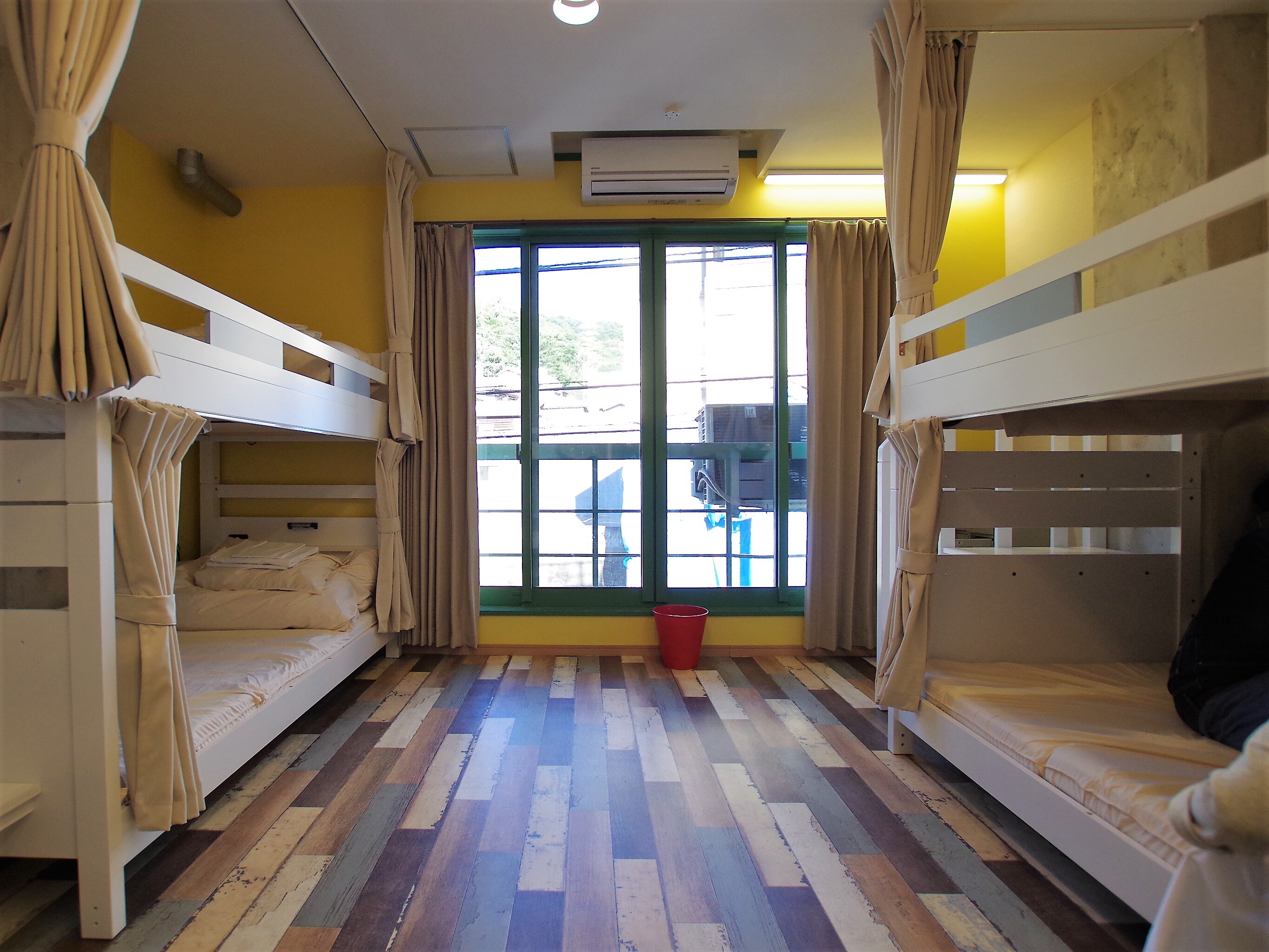Bunk bed room