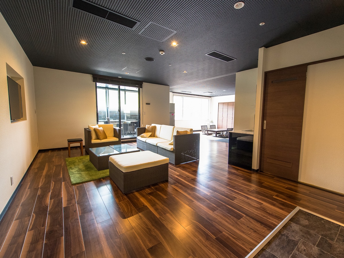 [Premium Suite] 90 square meters + private terrace 10 square meters, Shigaraki ware open-air bath