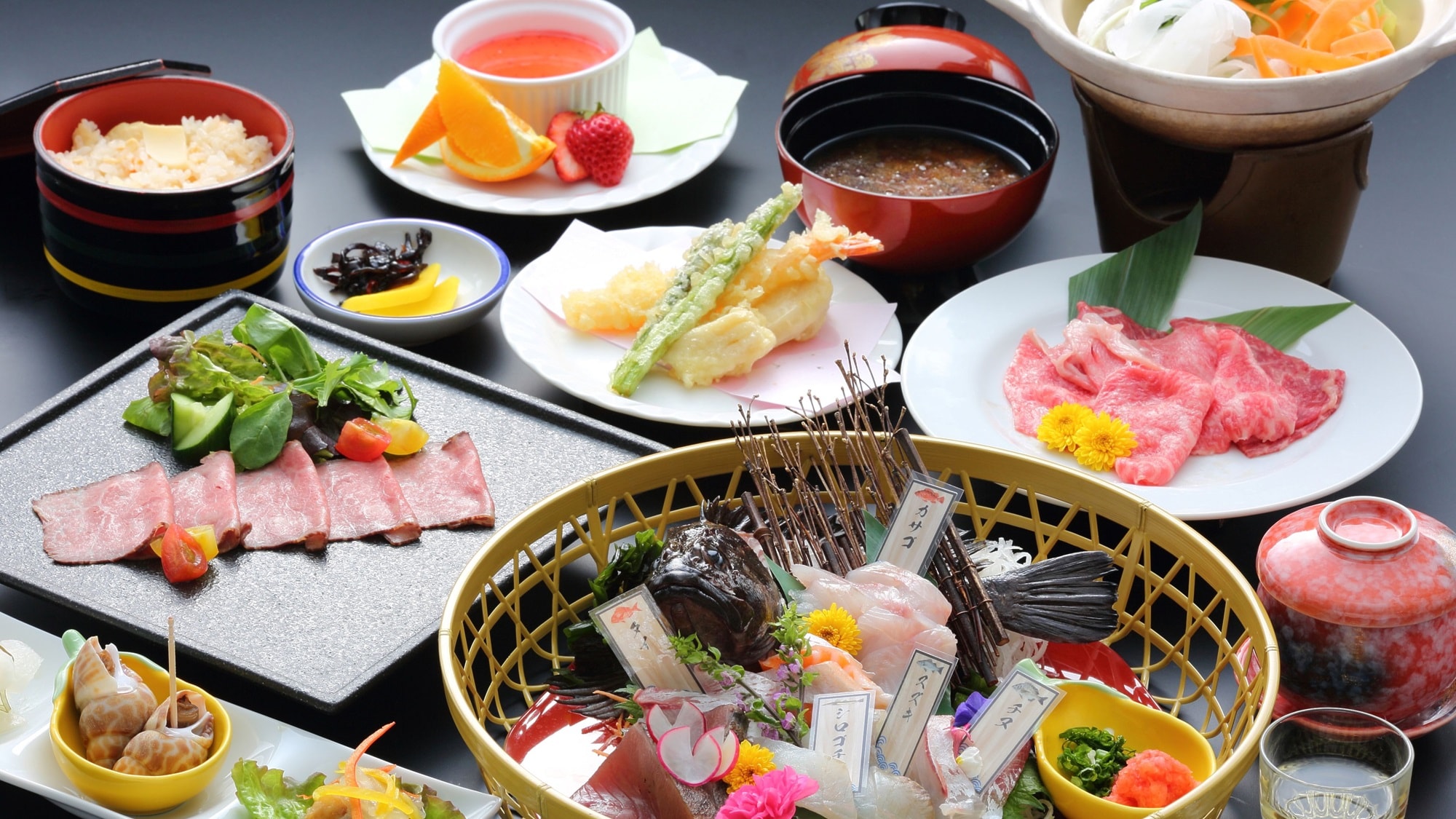 【デラックス】地魚7種盛り合わせと特選オリーブ牛＆香川県産豚のしゃぶしゃぶ（一例）