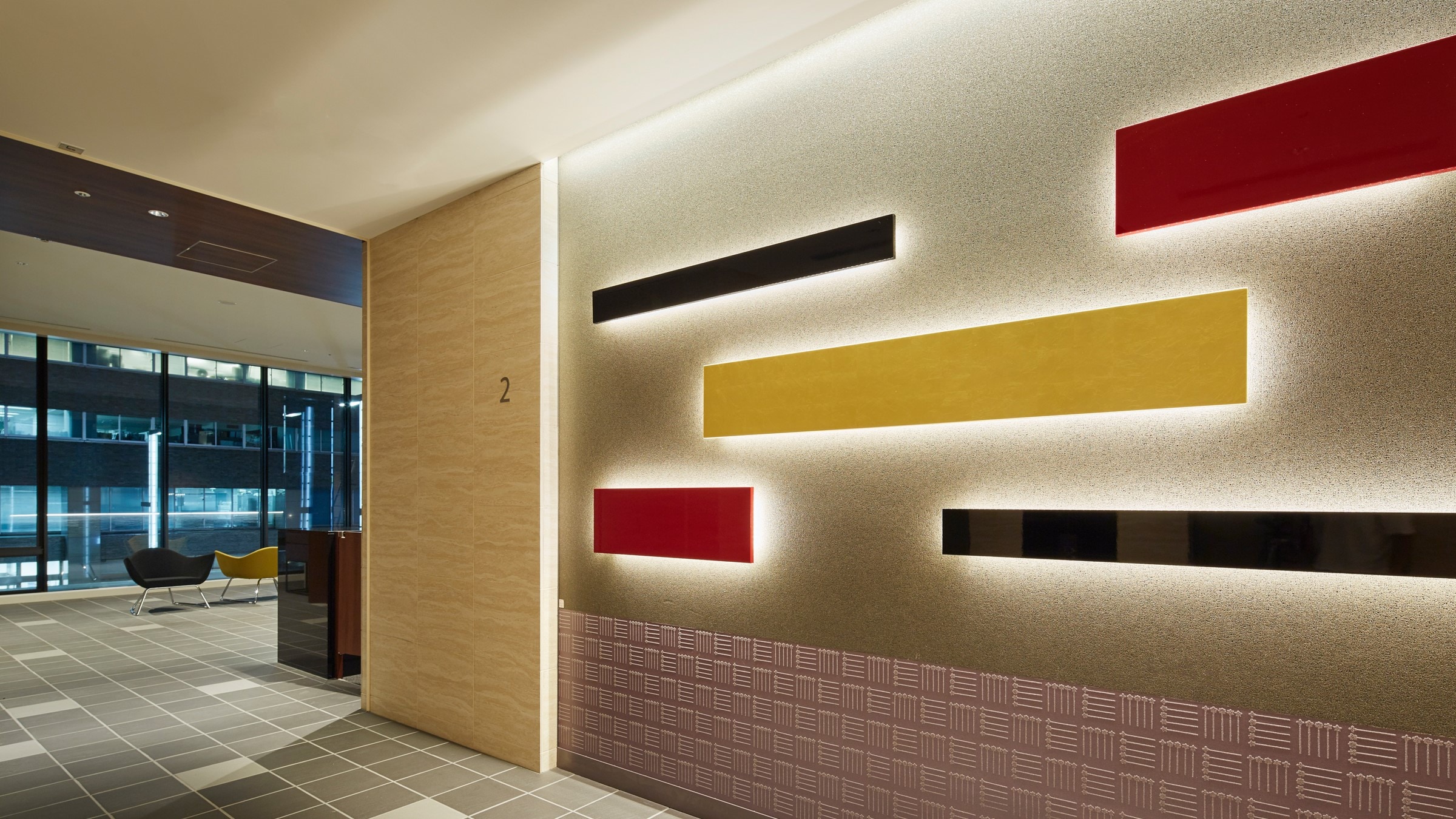Art wall (elevator hall) designed with the concept of "Kyobashi Modern"