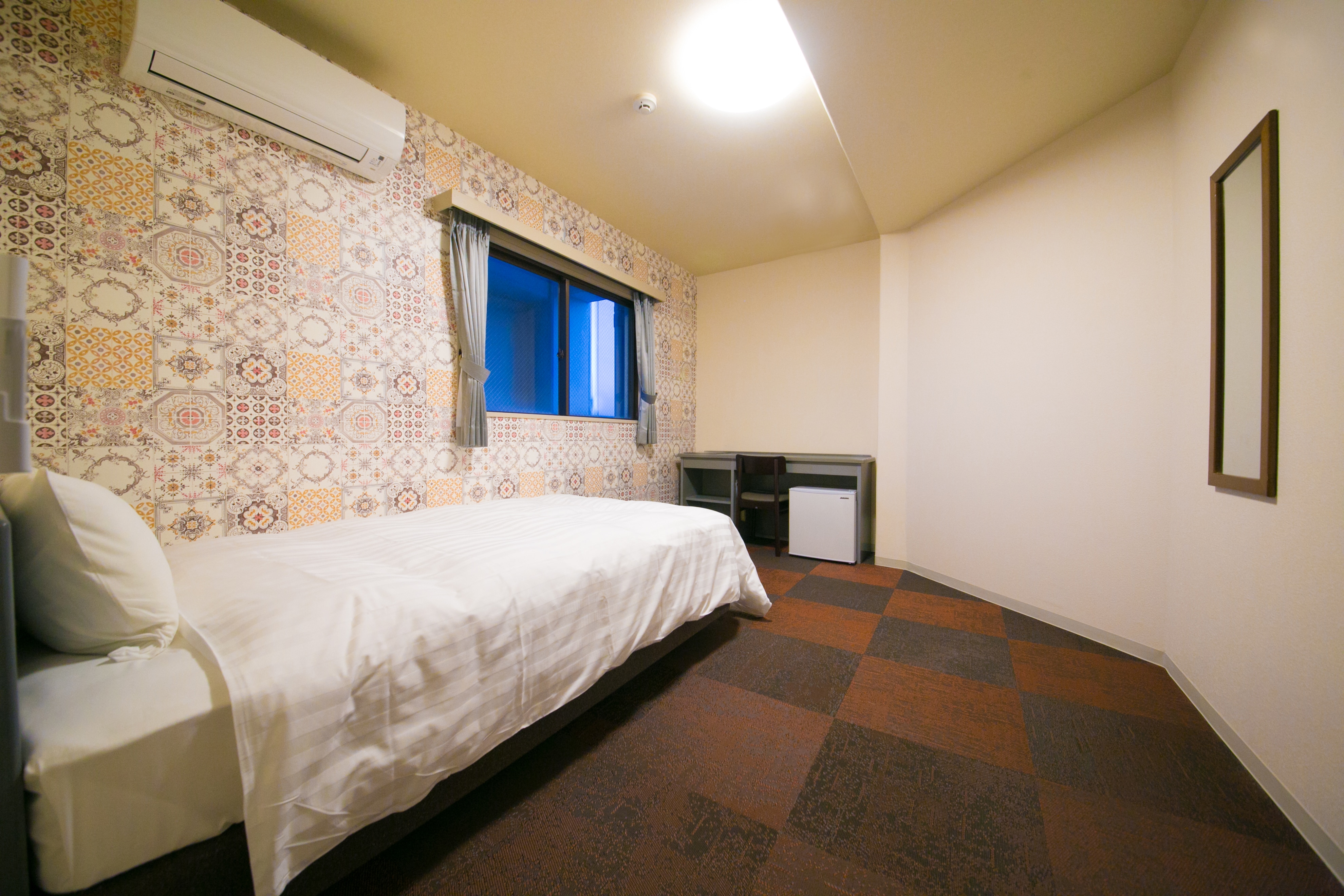 Wide Single~Wide Single Room~