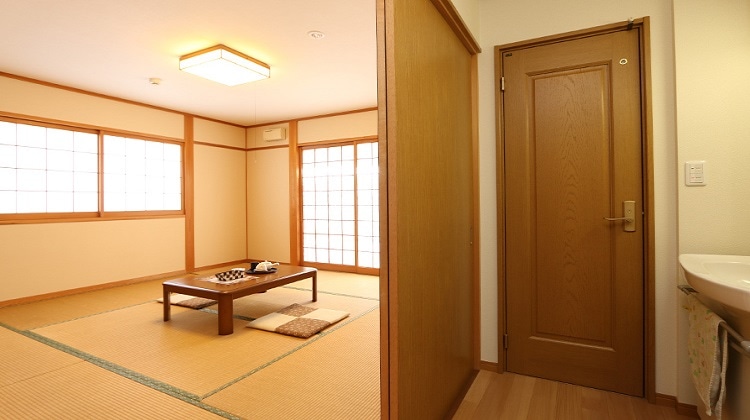 Room: Momiji