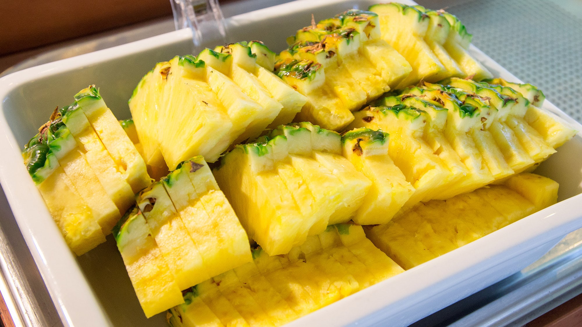 Breakfast (example) pineapple