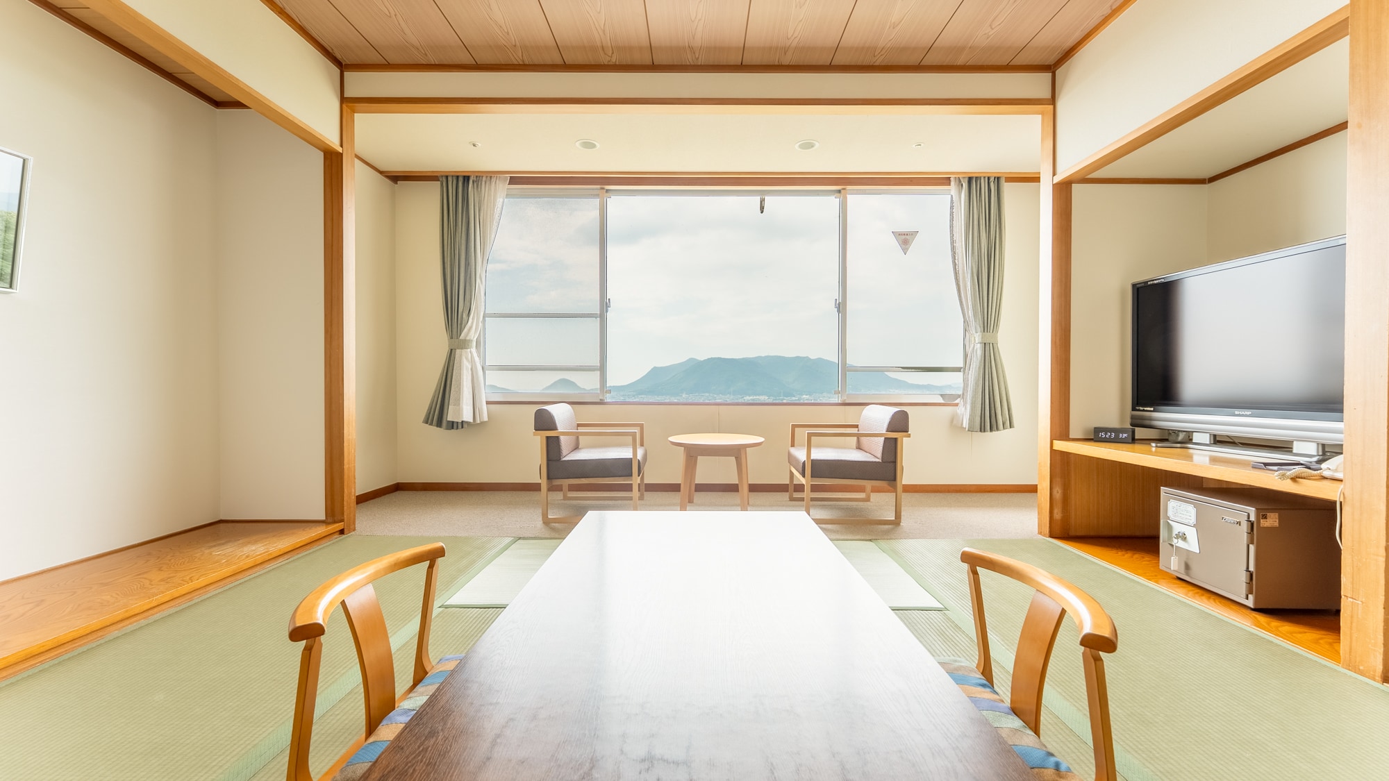 [Beautiful Japanese style 8 tatami mats]