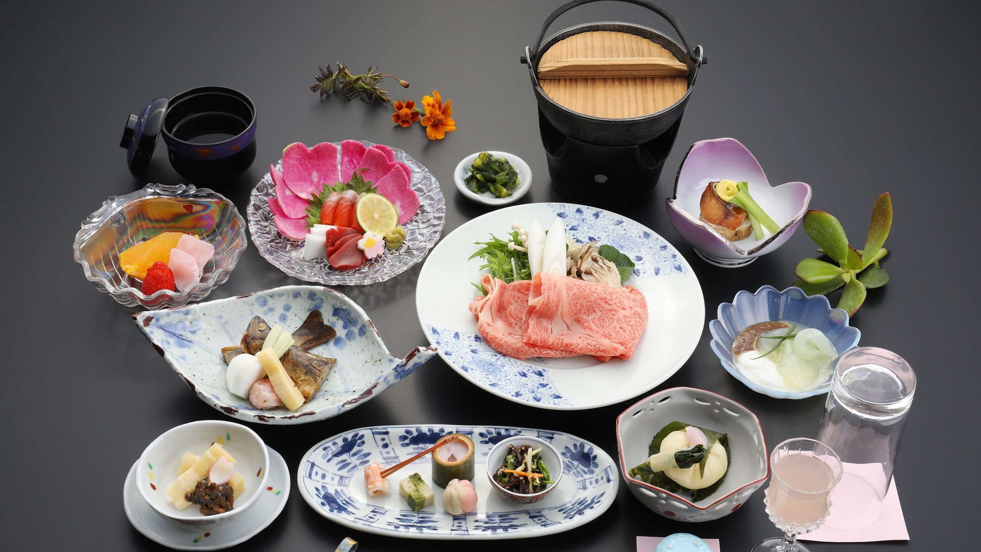 *Dinner example: Spring menu (2023) We use carefully selected ingredients from within the prefecture and local areas, including Shinshu beef.