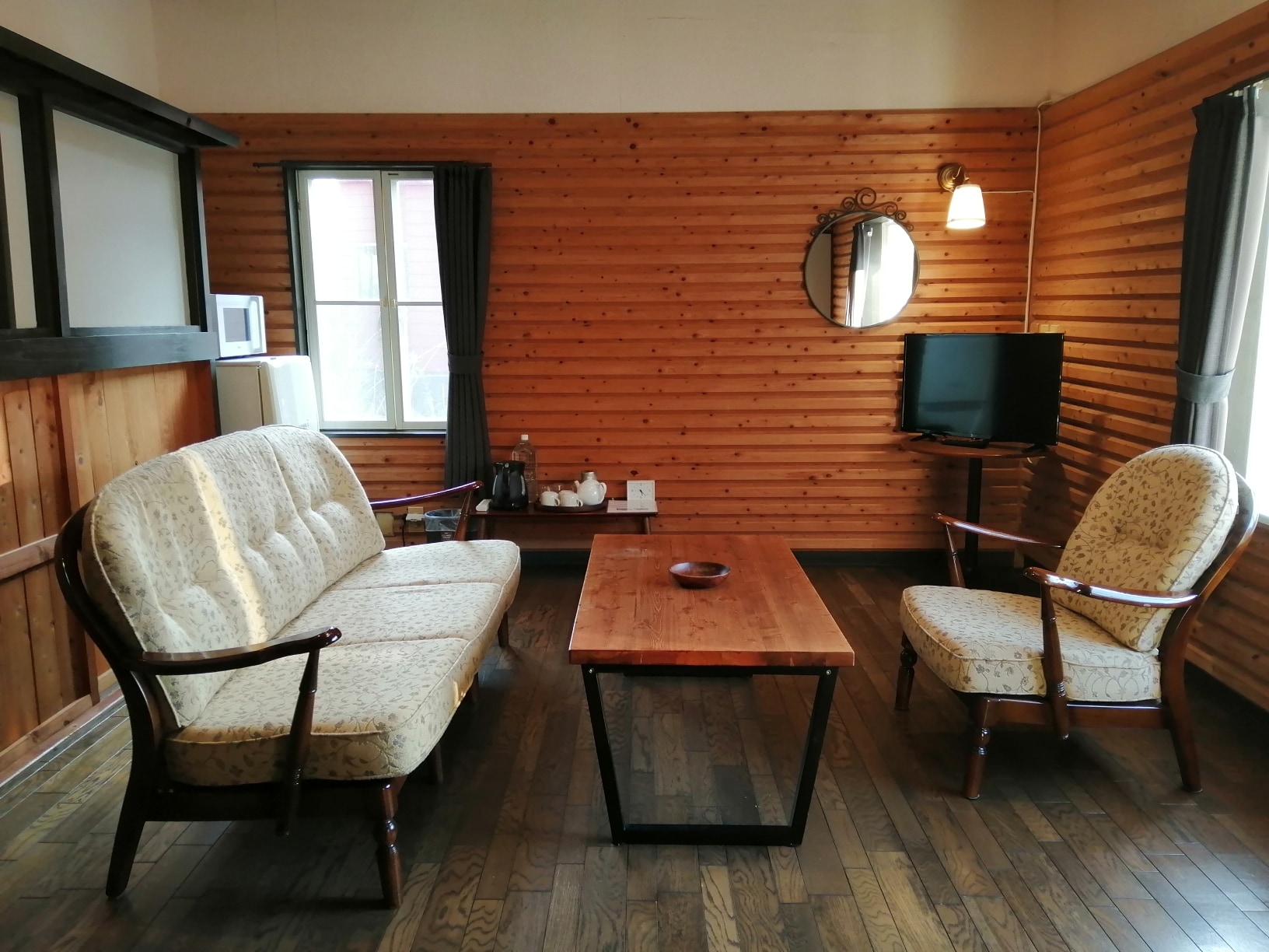 Petit House - Freesia Living Room