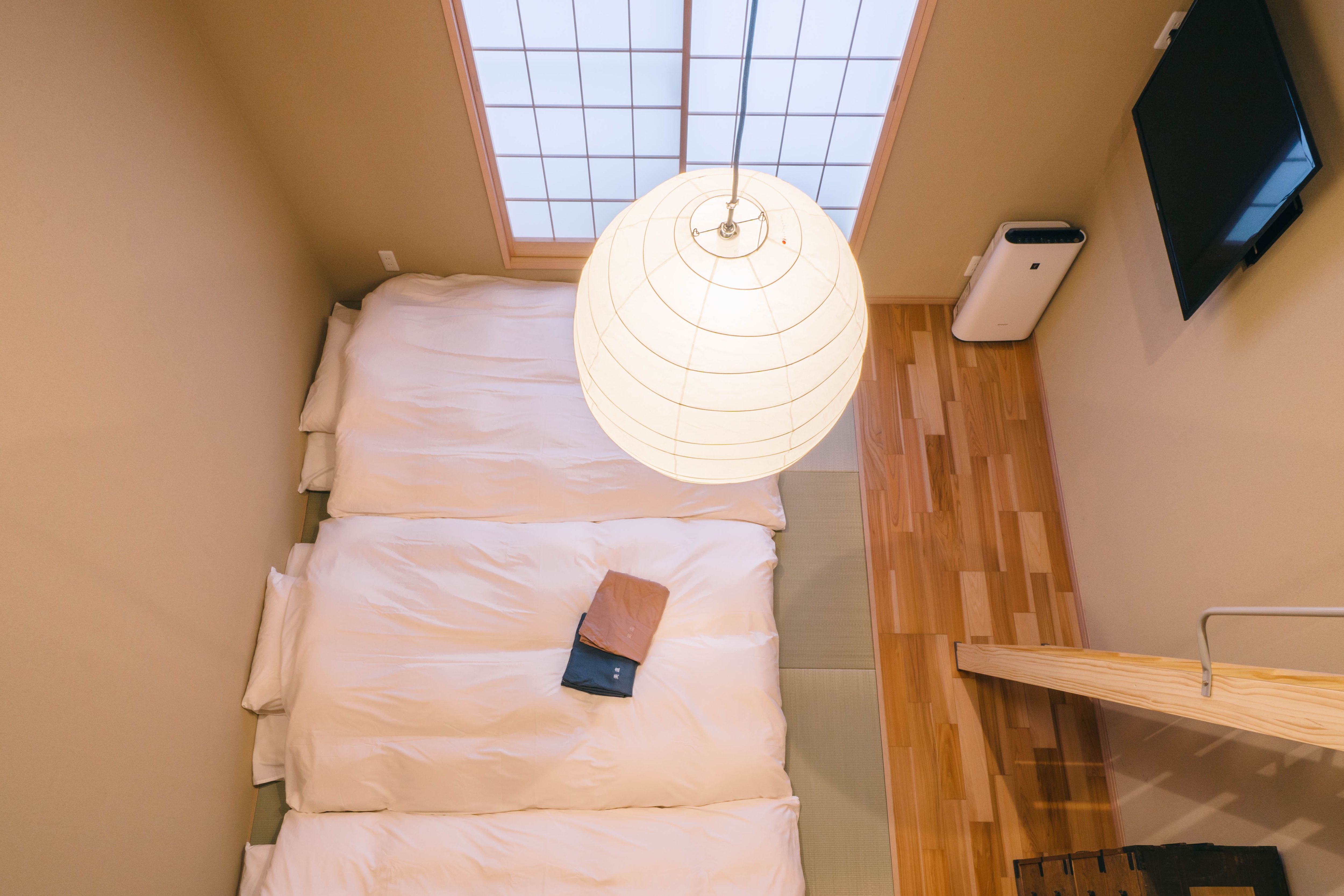 Japanese-style room