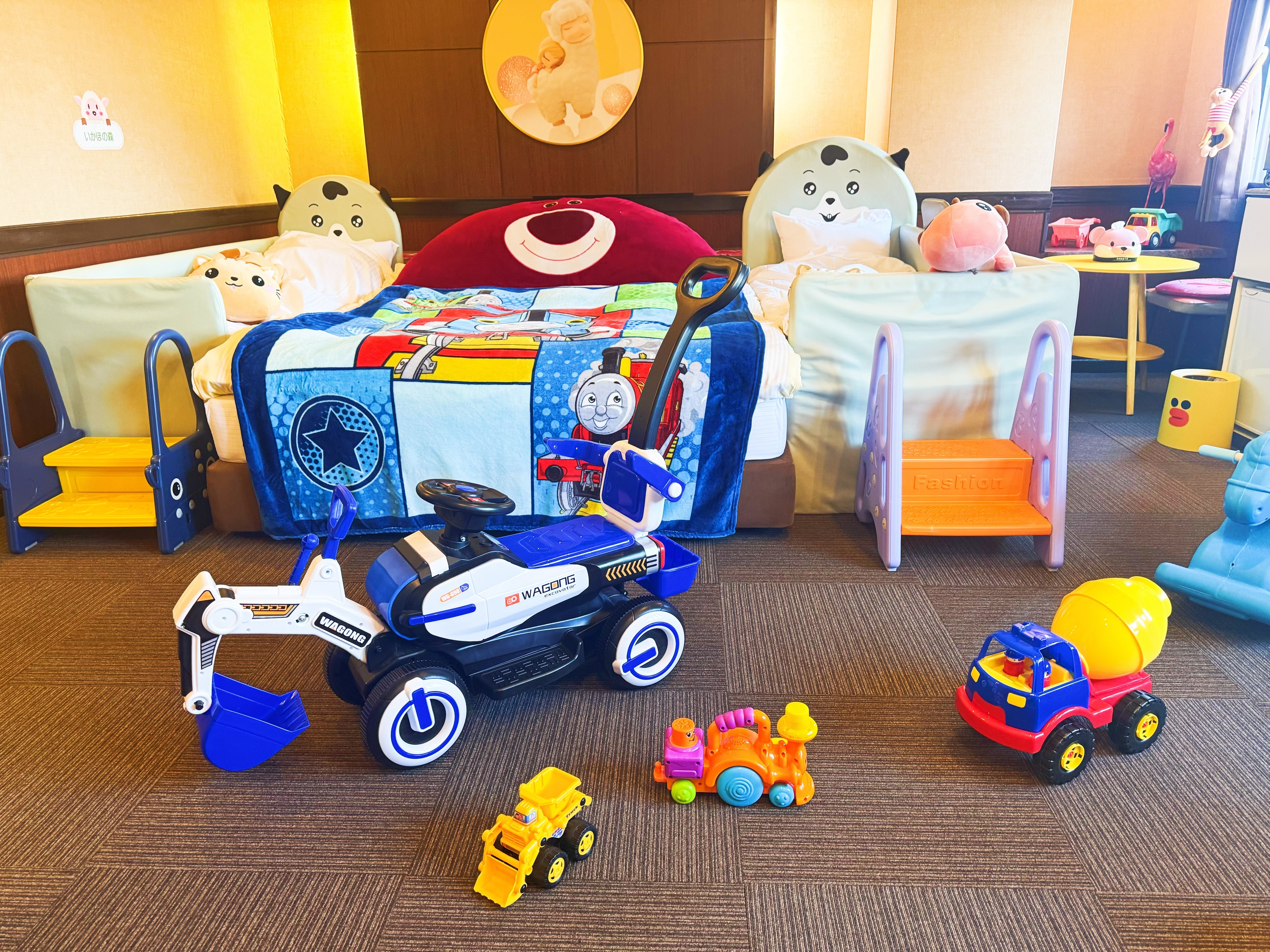 ห้อง 204: ห้องรถทำงาน