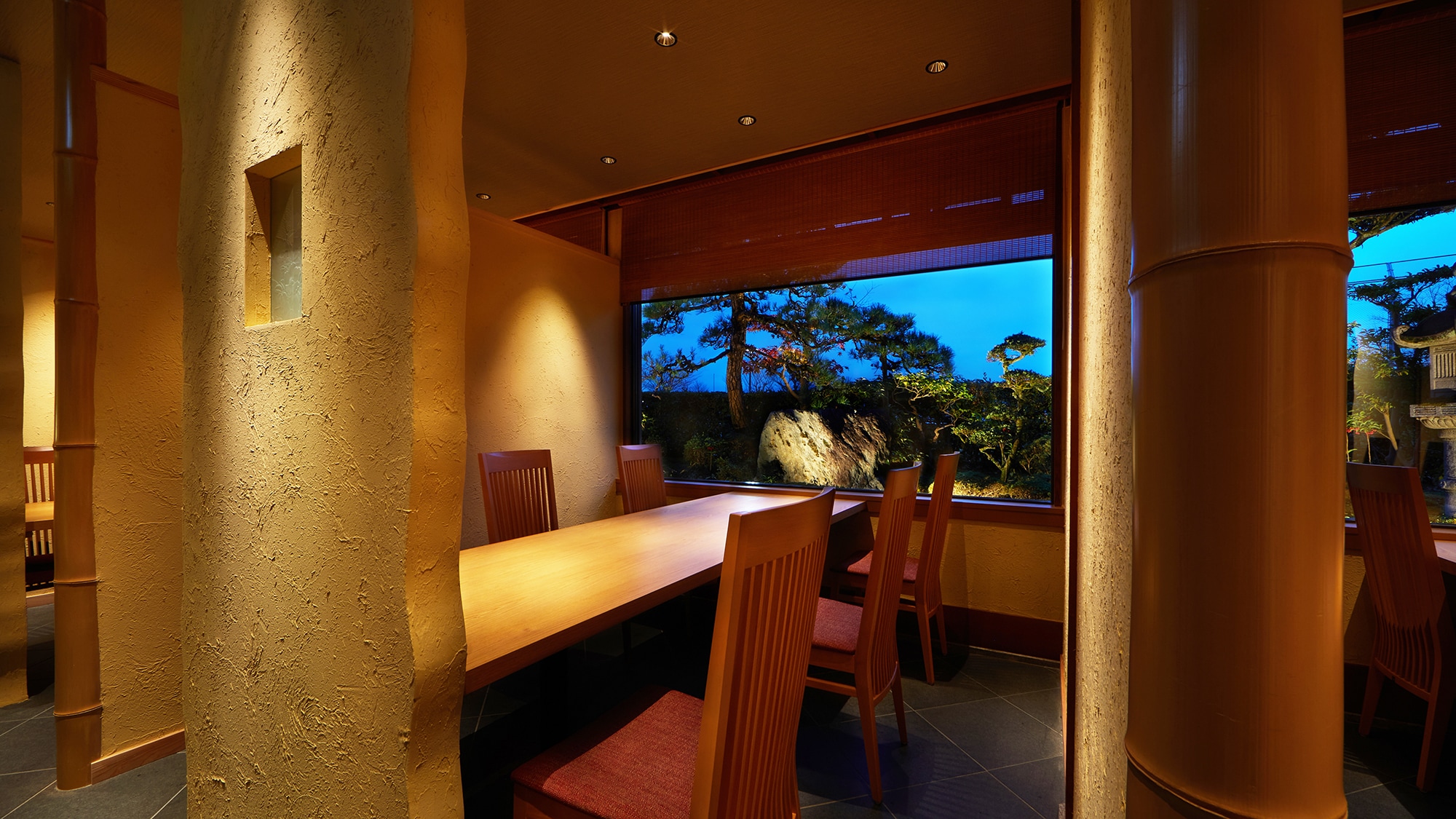 ■Restaurant Shikizenkano■ Renewal in October 2022. Enjoy a relaxing meal while looking out at the garden.
