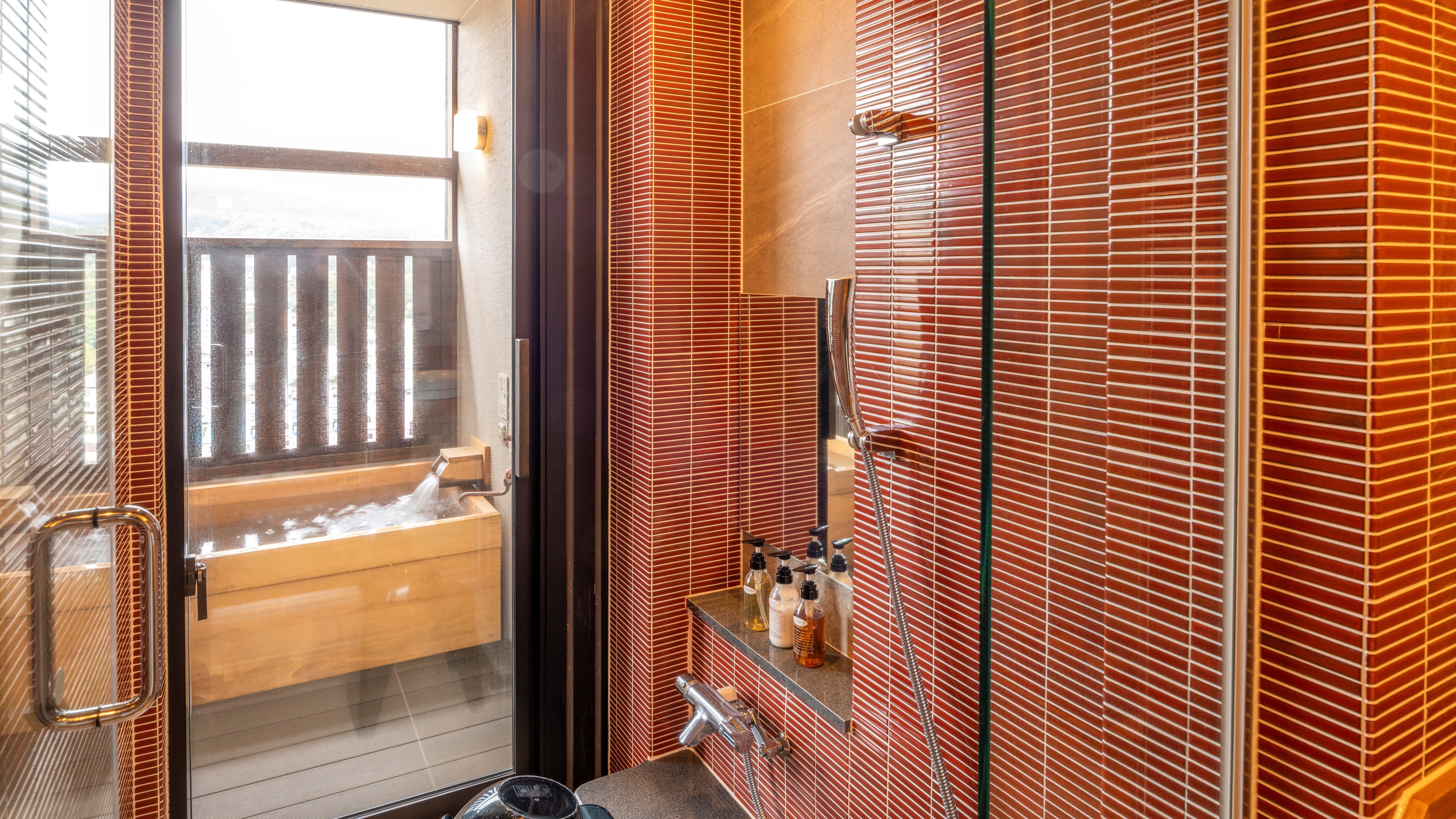 [Room] Bath in the room