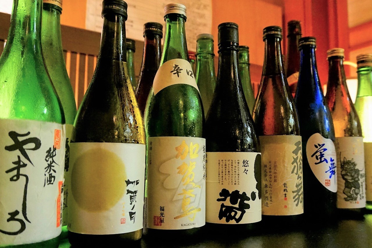 [Makan malam prasmanan] Sake lokal sepuasnya di Ishikawa