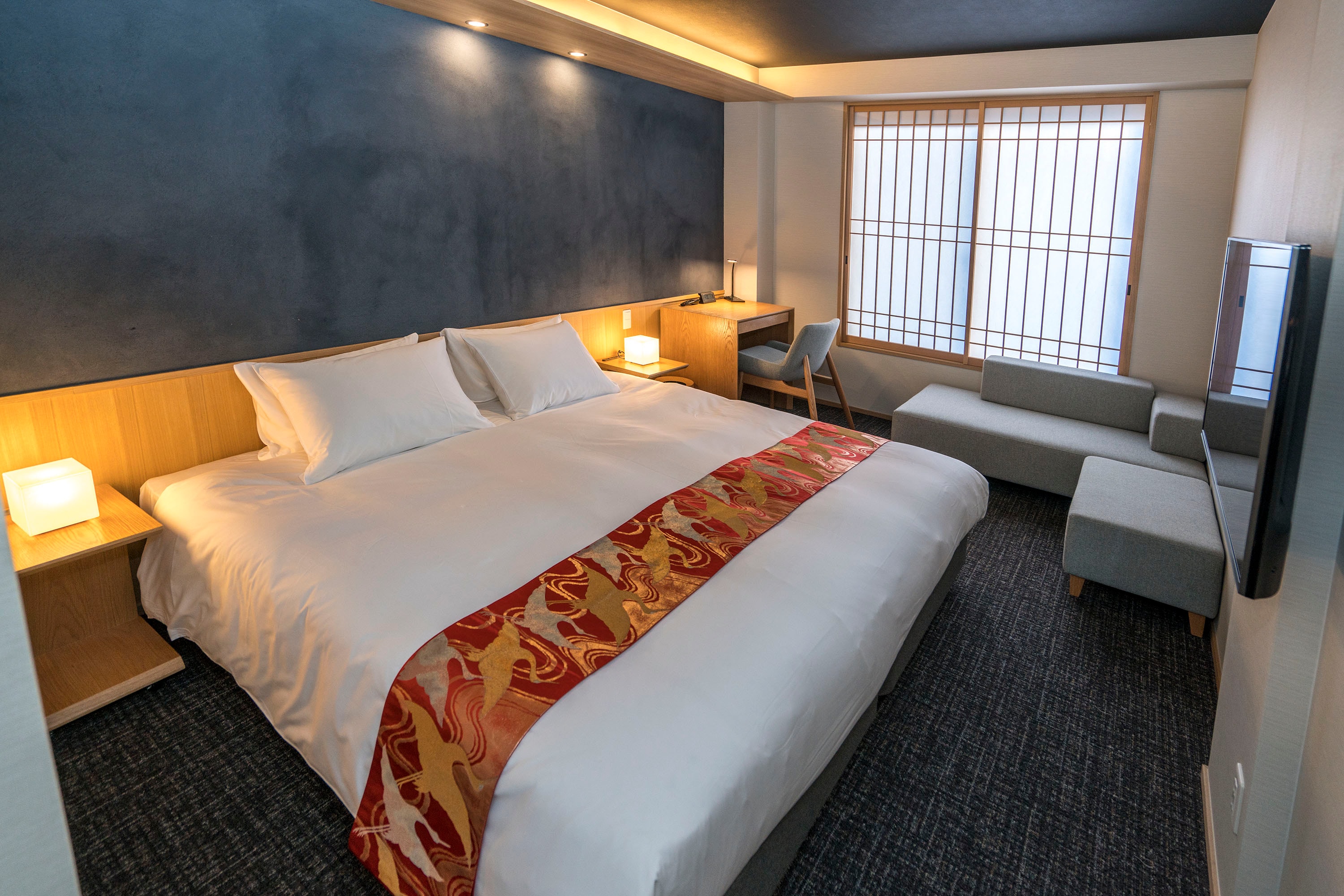 Superior room king bed