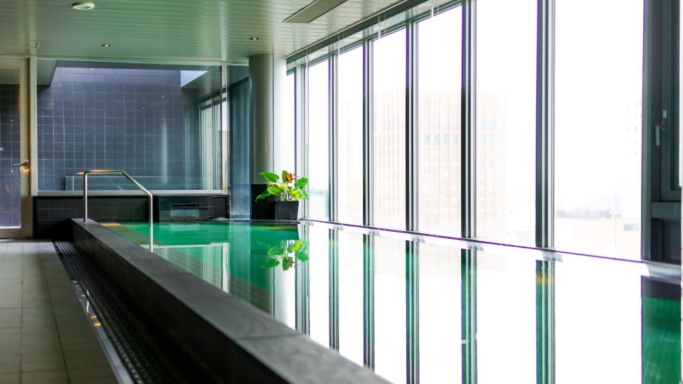 ≪18th Floor Observation Large Public Bath≫Relax while looking at the night view of Sapporo.