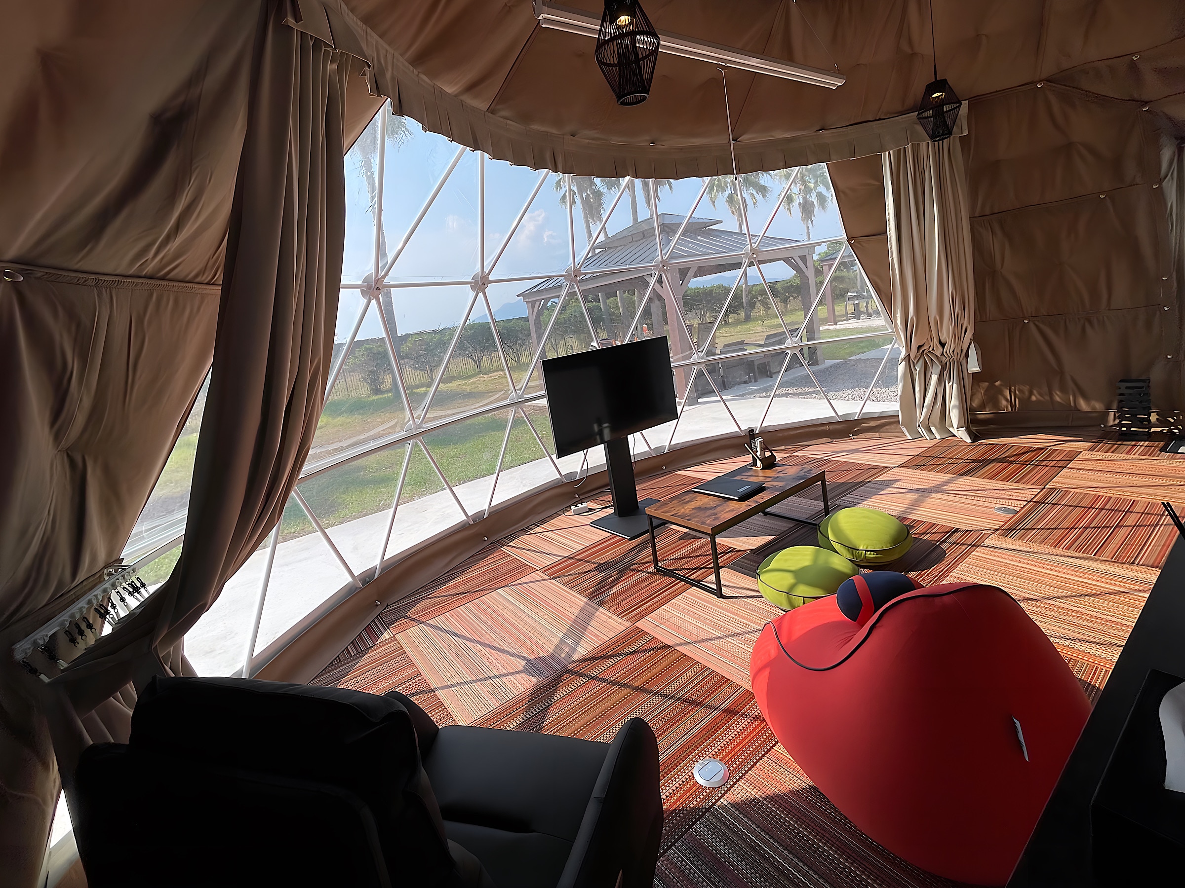 ห้องพักแบบกลามปิ้งสไตล์ญี่ปุ่นอันสวยงาม