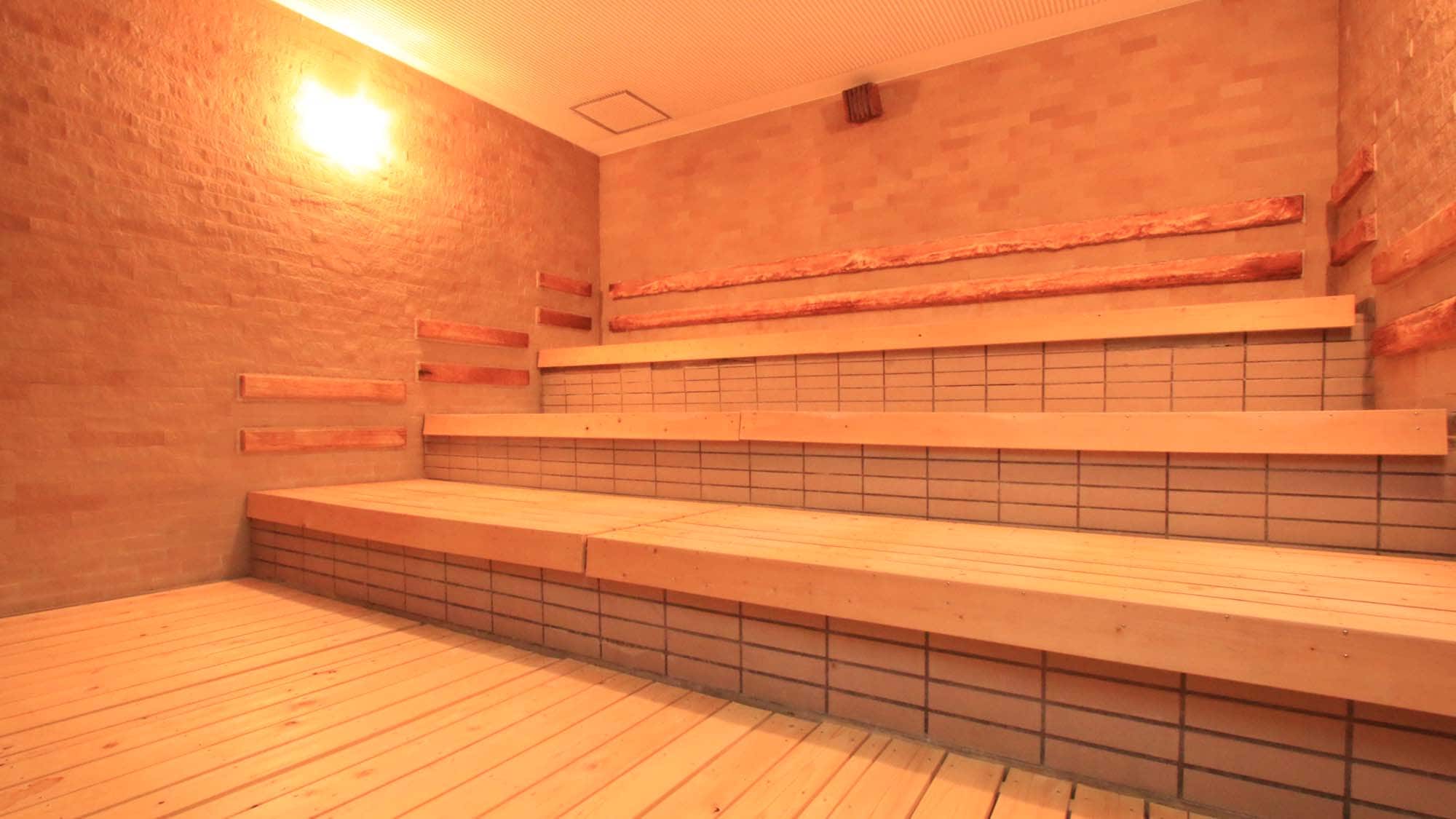 Hot spring sauna