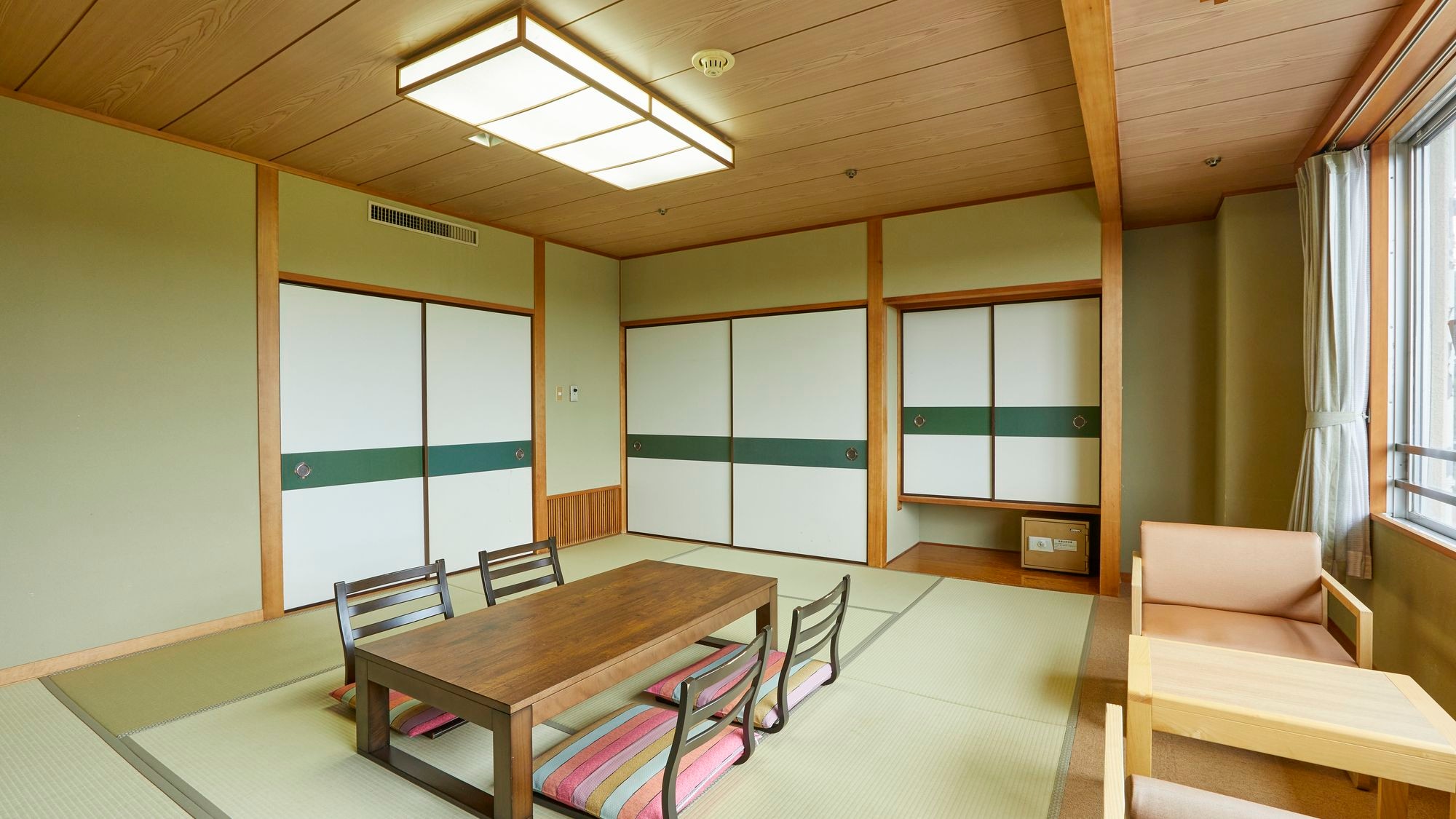 [日式房间10张榻榻米]