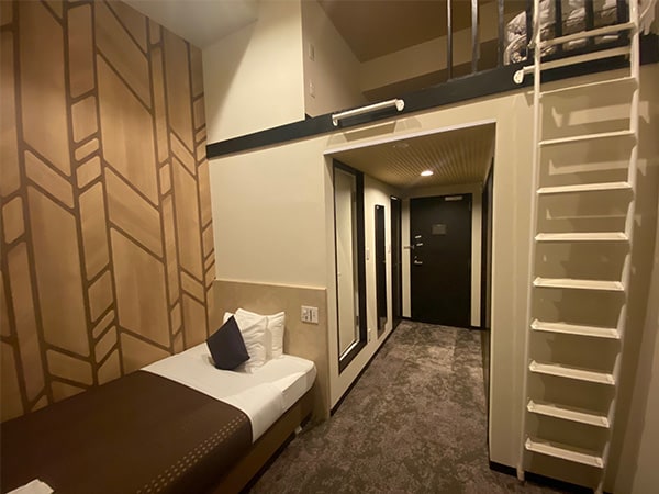 Max Room