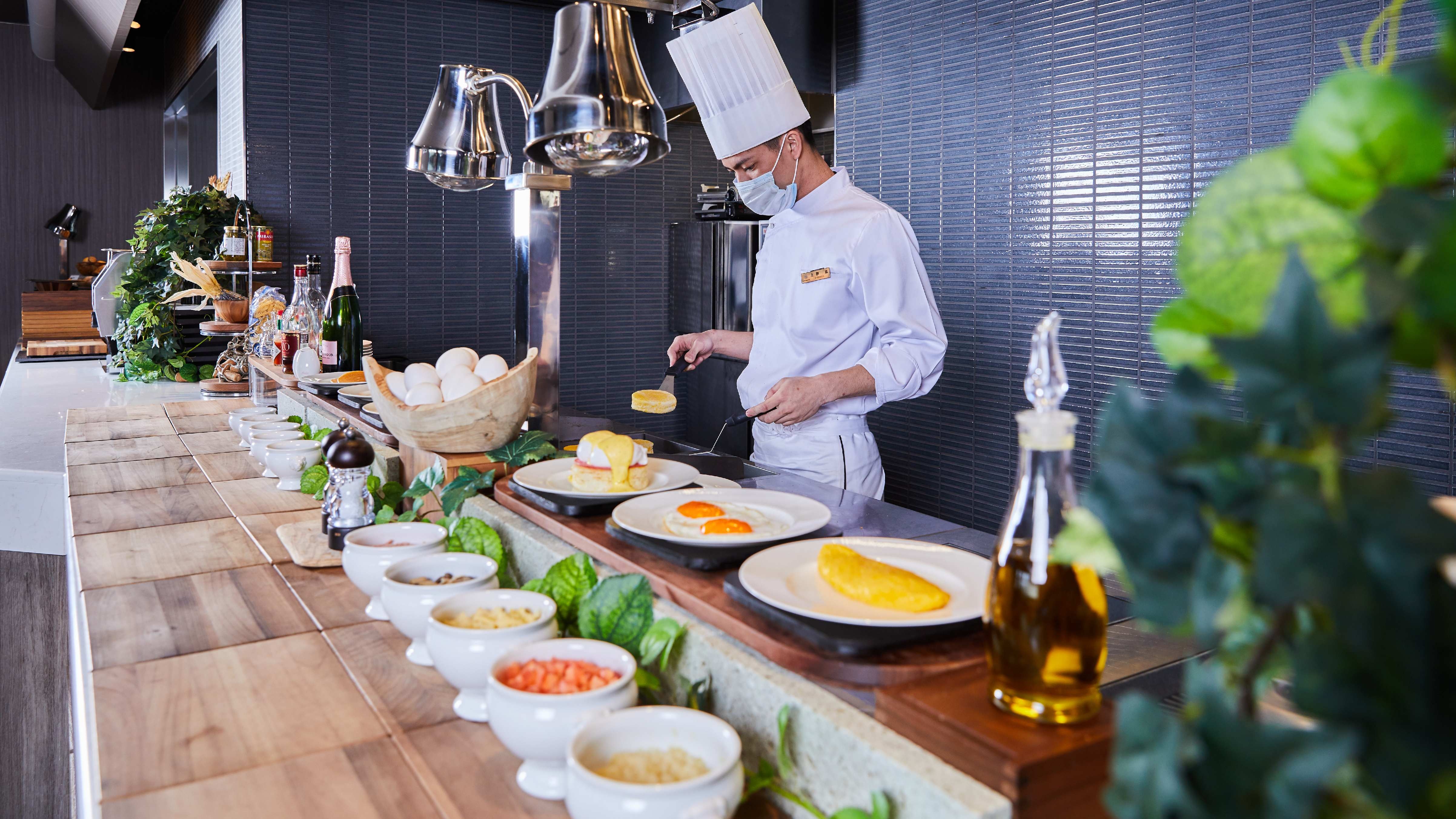 Breakfast buffet image