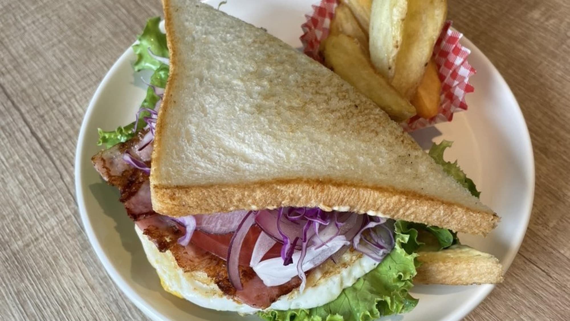 Breakfast <BLT sandwich>