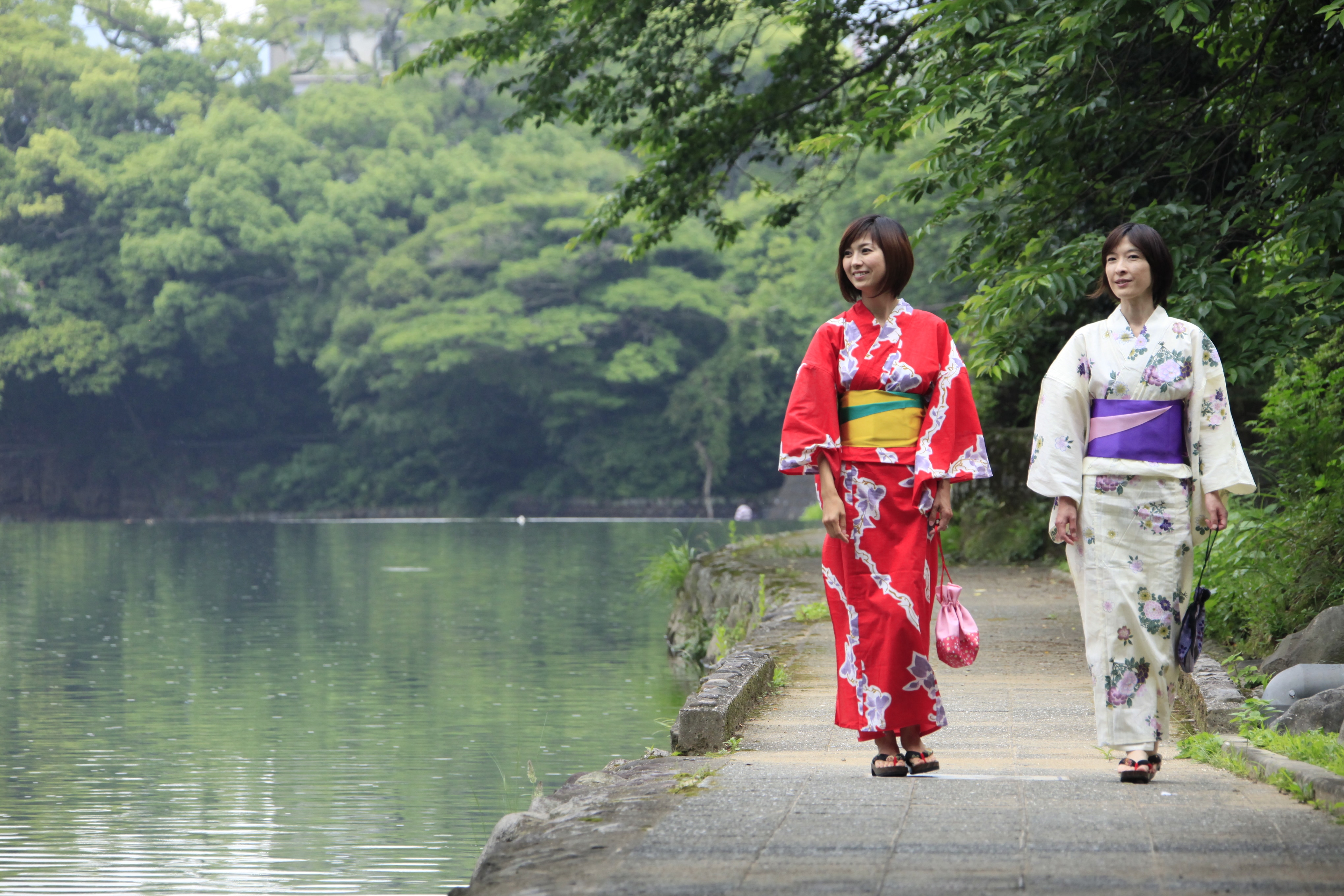 Take a walk around the area with a yukata