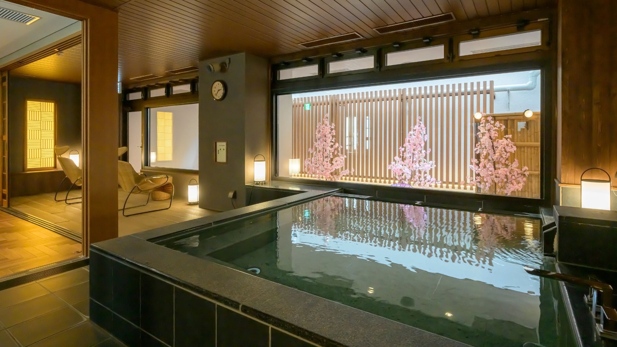[Kamar mandi pribadi "Sakura"] Nikmati kamar mandi pribadi di tempat yang santai dan elegan (3.300 yen per jam)