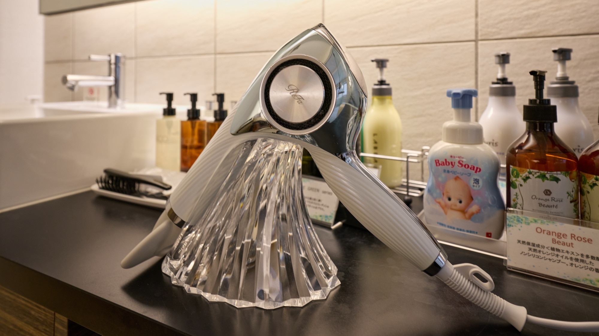 【私人浴室】配备瑞发吹风机。*图片