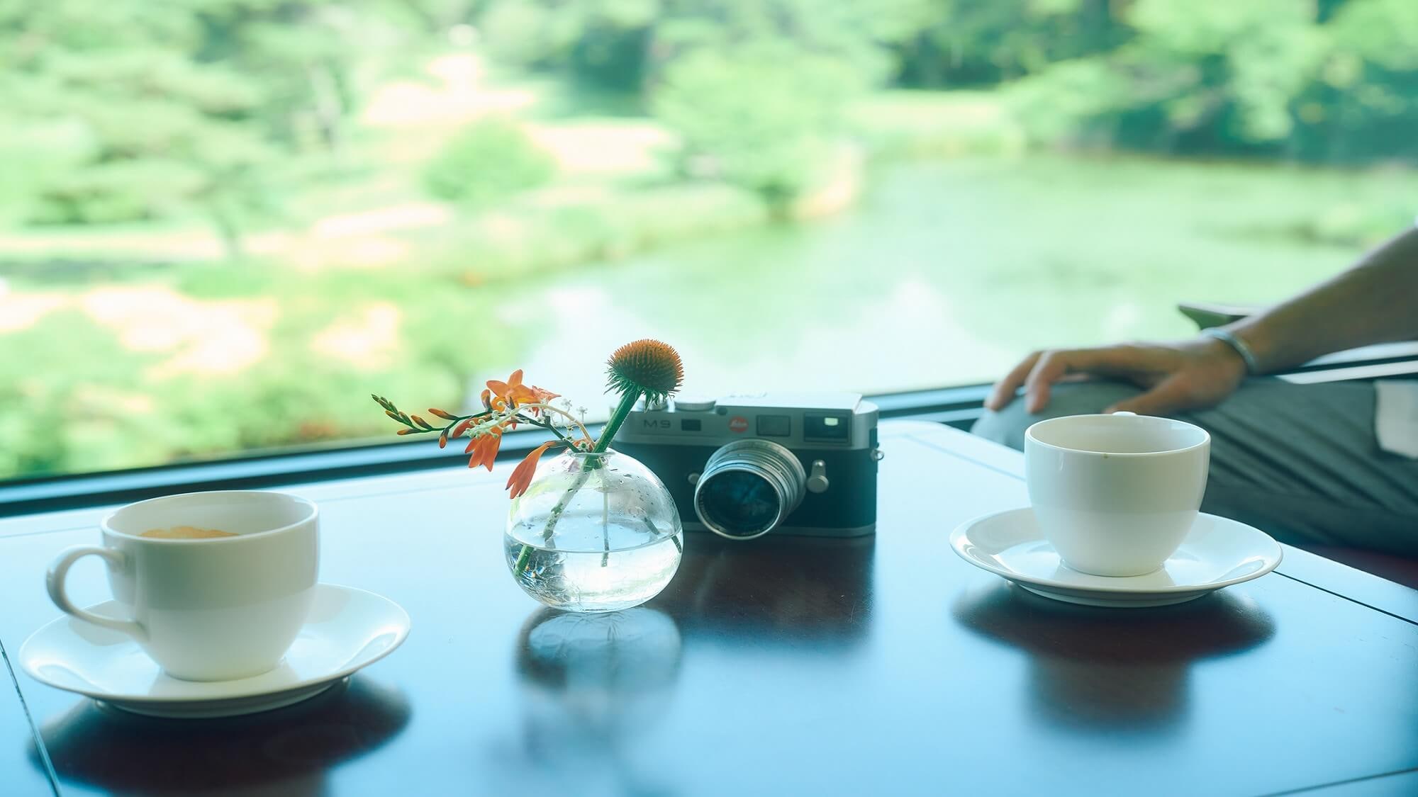 一間經典的客房，在這裡時間可以緩慢流逝，您可以感受到與豐富的自然的和諧。