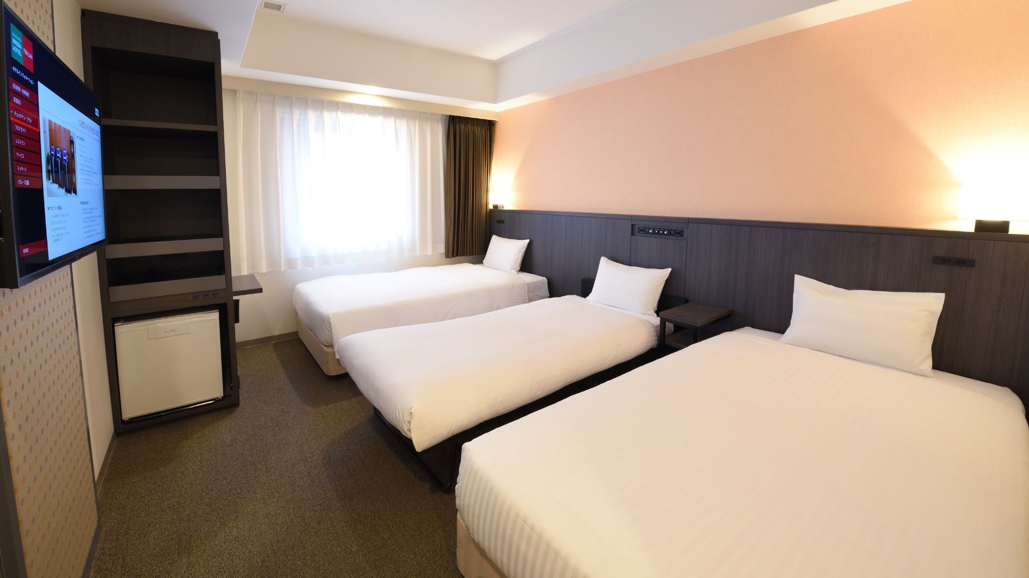 Twin room (for 3 people)