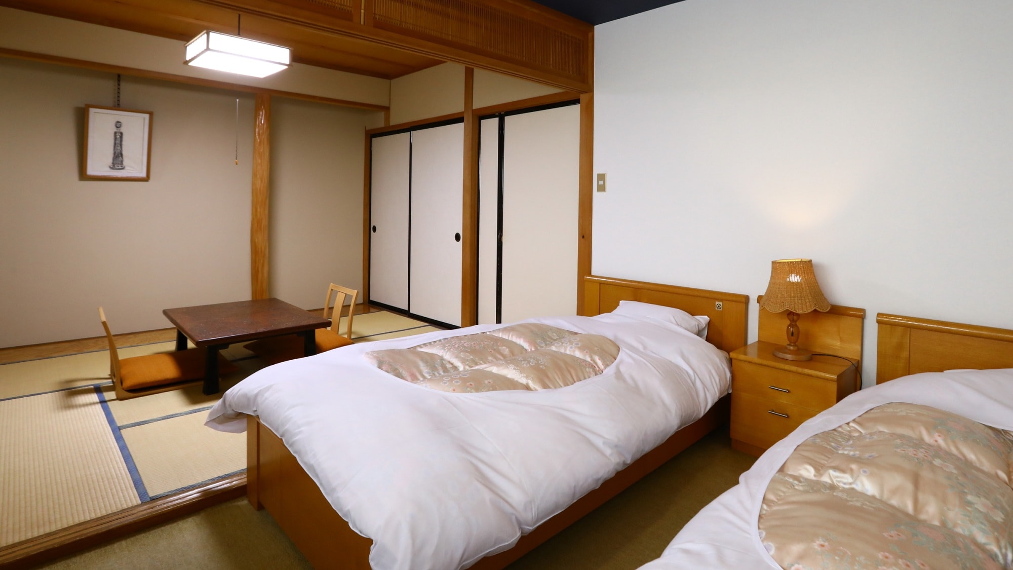 <Limited 1 room> 6 tatami mats + twin beds [B type ◇ Japanese and Western rooms]