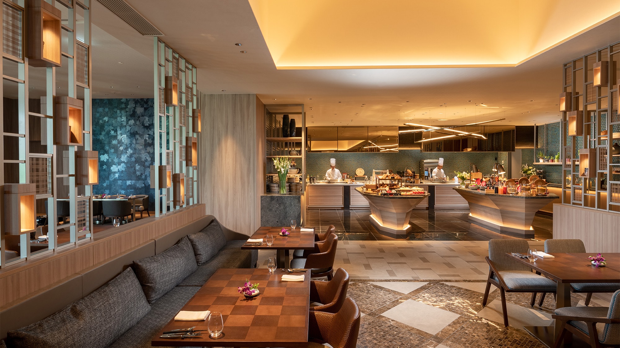All-day dining "Mosaic"