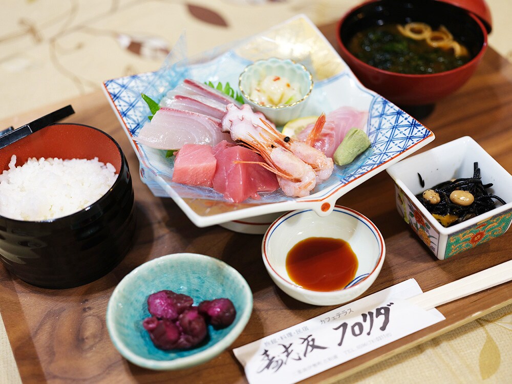 Sashimi set meal