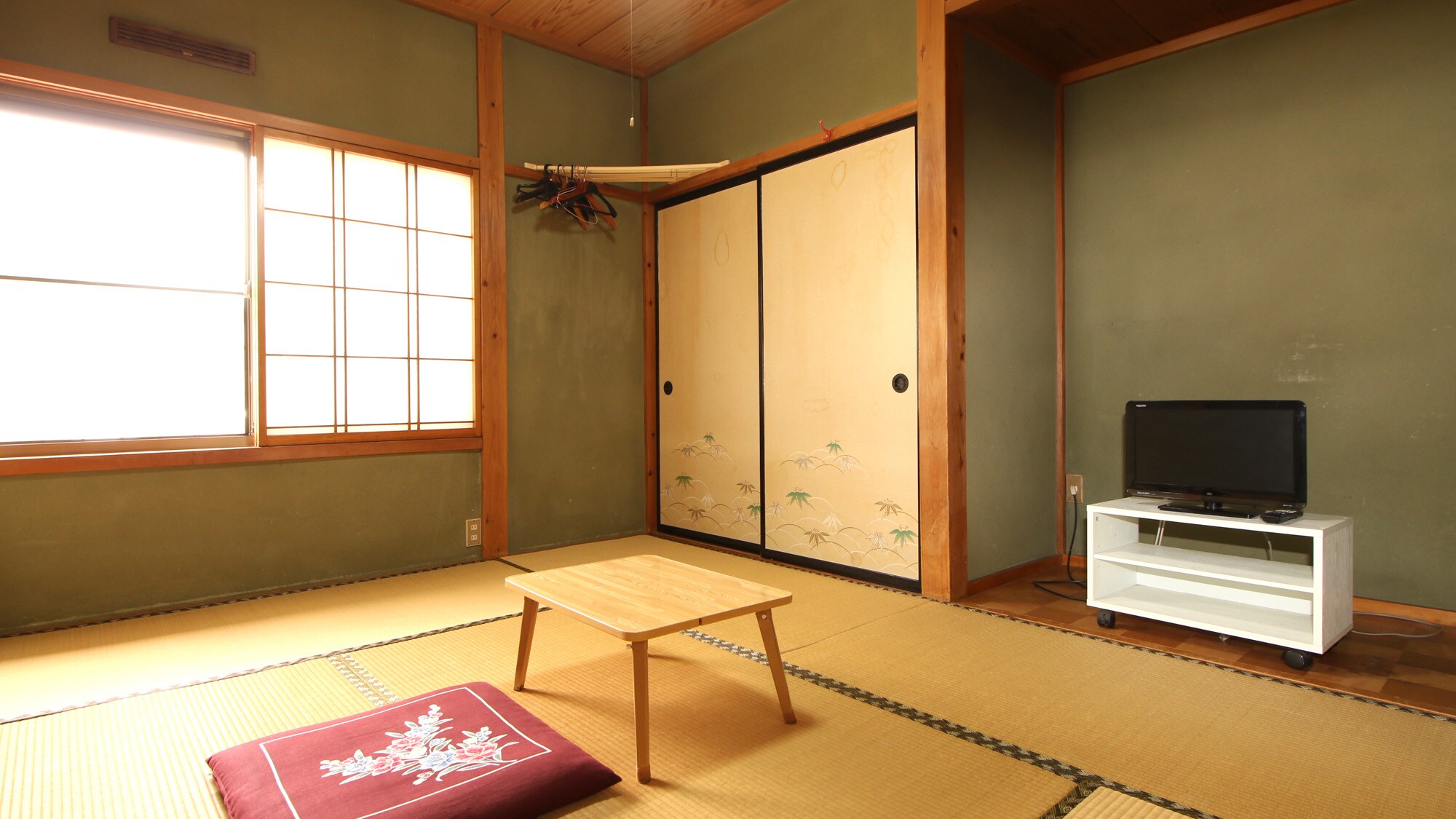 # [Contoh ruangan]