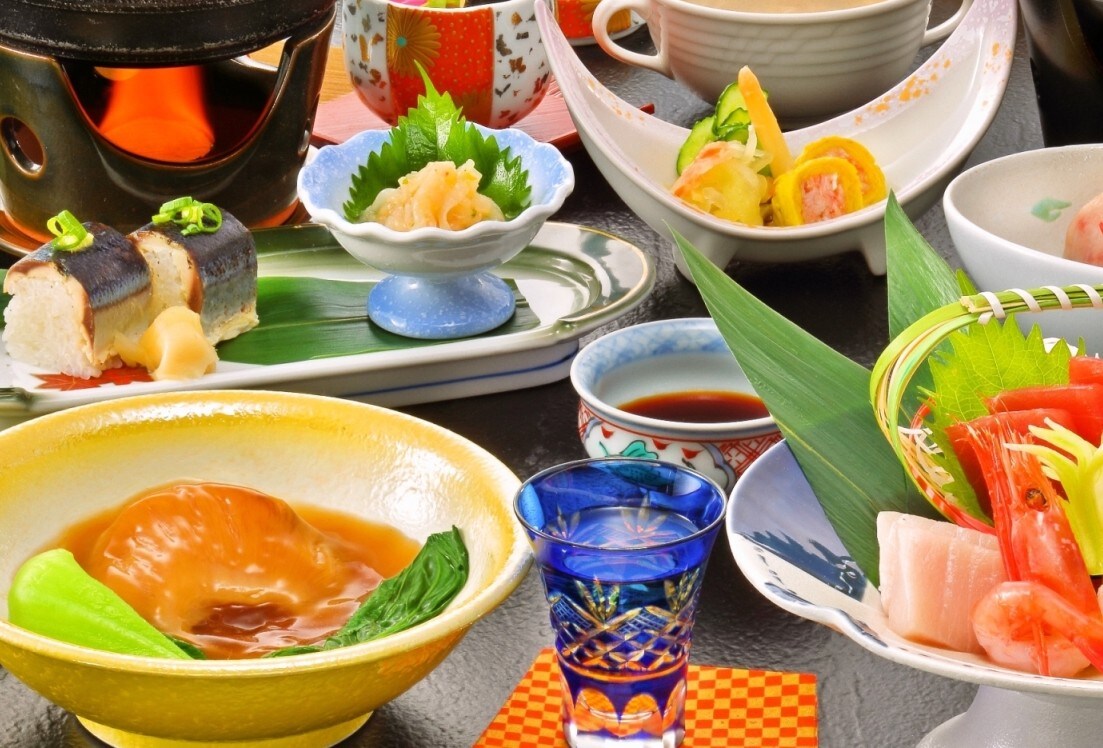 Seafood meal with whole braised shark fin