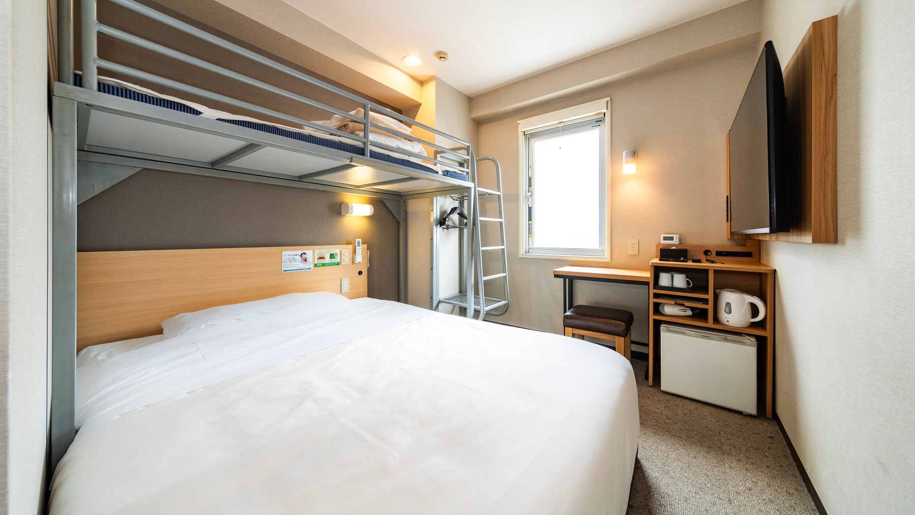 Double bed and loft bed