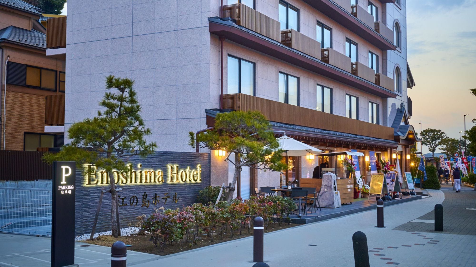 Enoshima Hotel Exterior